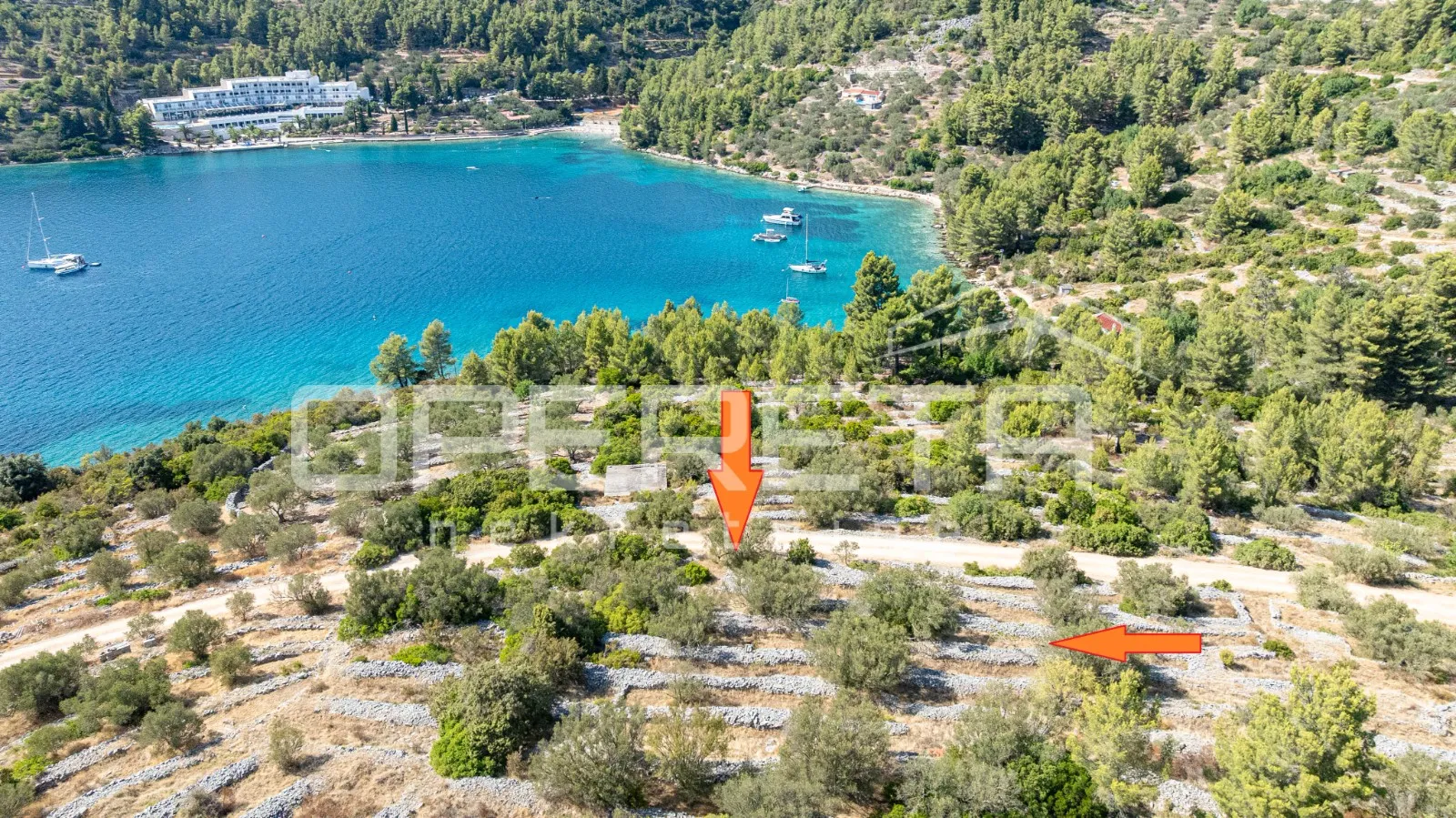 Zemljište s karakterom i potencijalom – 932 m2 okruženo prirodom - Vela Luka