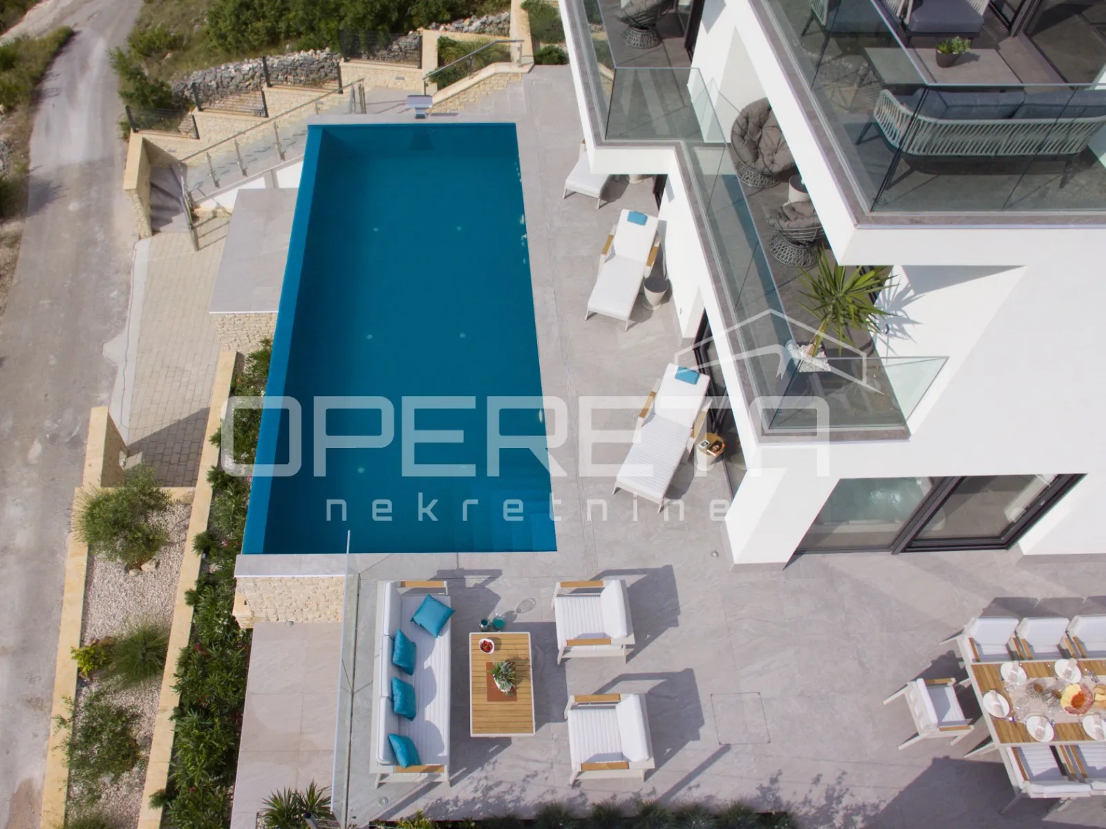 luksuzna vila s bazenom, 300m2, zatoglav - slika 11