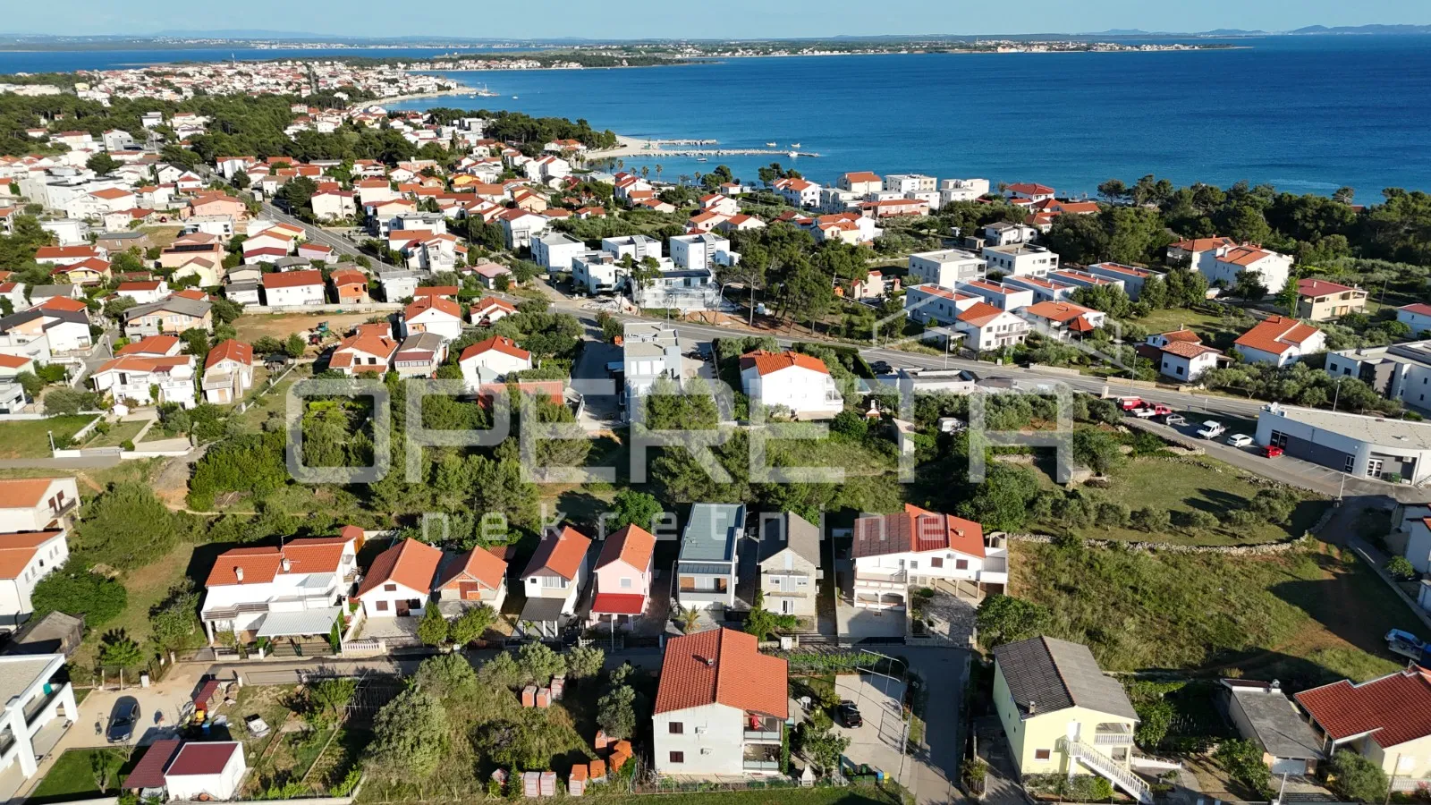 vir – samostojeća kuća s četiri moderno uređena apartmana, 170 m² - slika 4