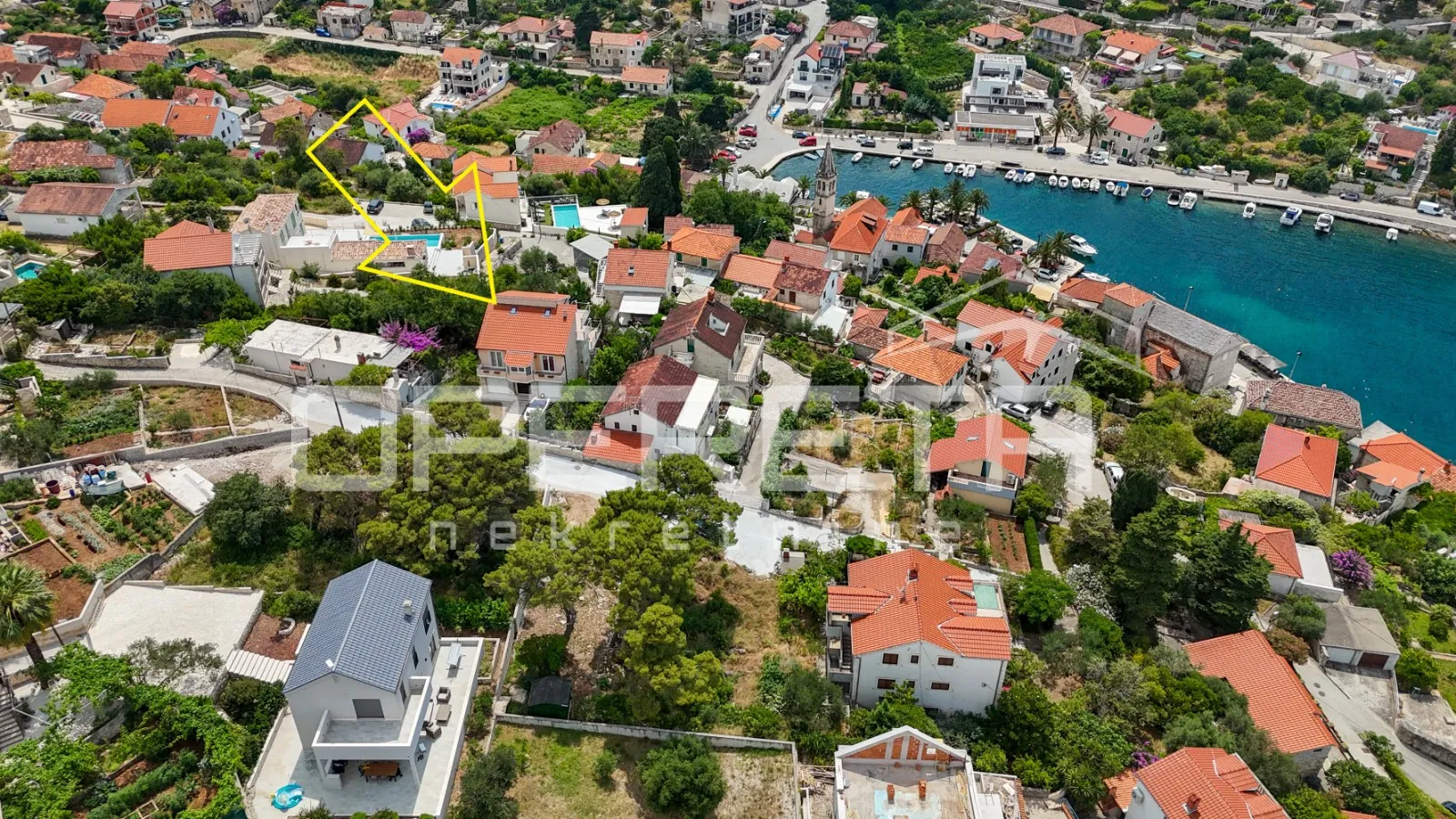 kuća u splitskoj na braču, spoj prirode, komfora i pogleda na more - slika 24