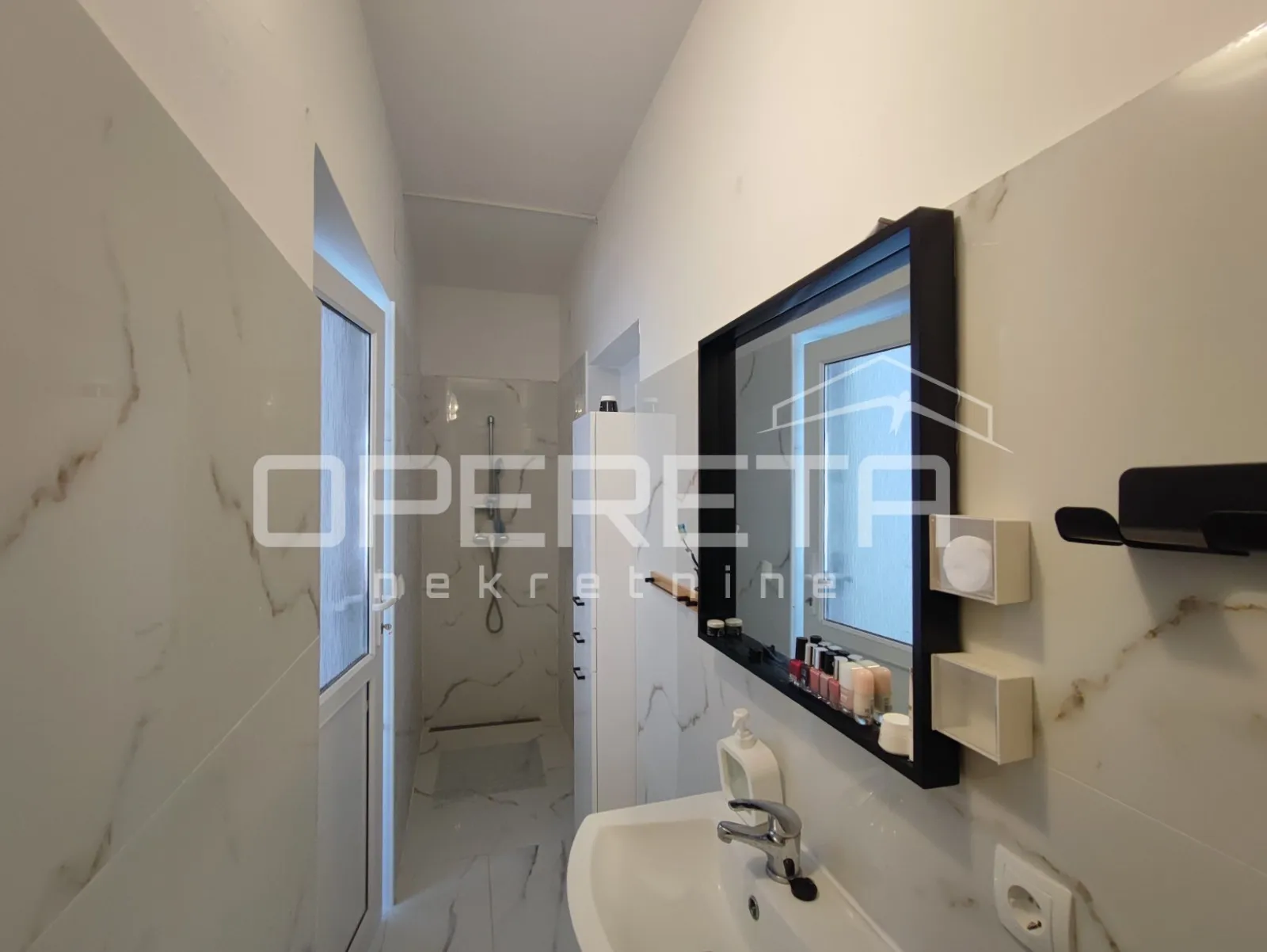 stan 77 m2, dva odvojena apartmana, 100 m do plaže, vir, zadar - slika 18