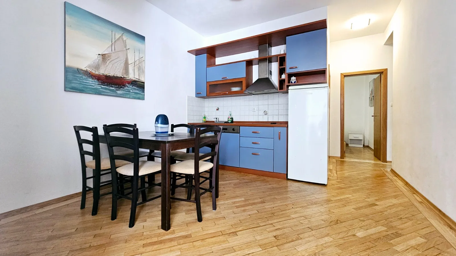 novalja – trosobni apartman 80 m² u prizemlju s terasom, 500 m od mora - slika 4