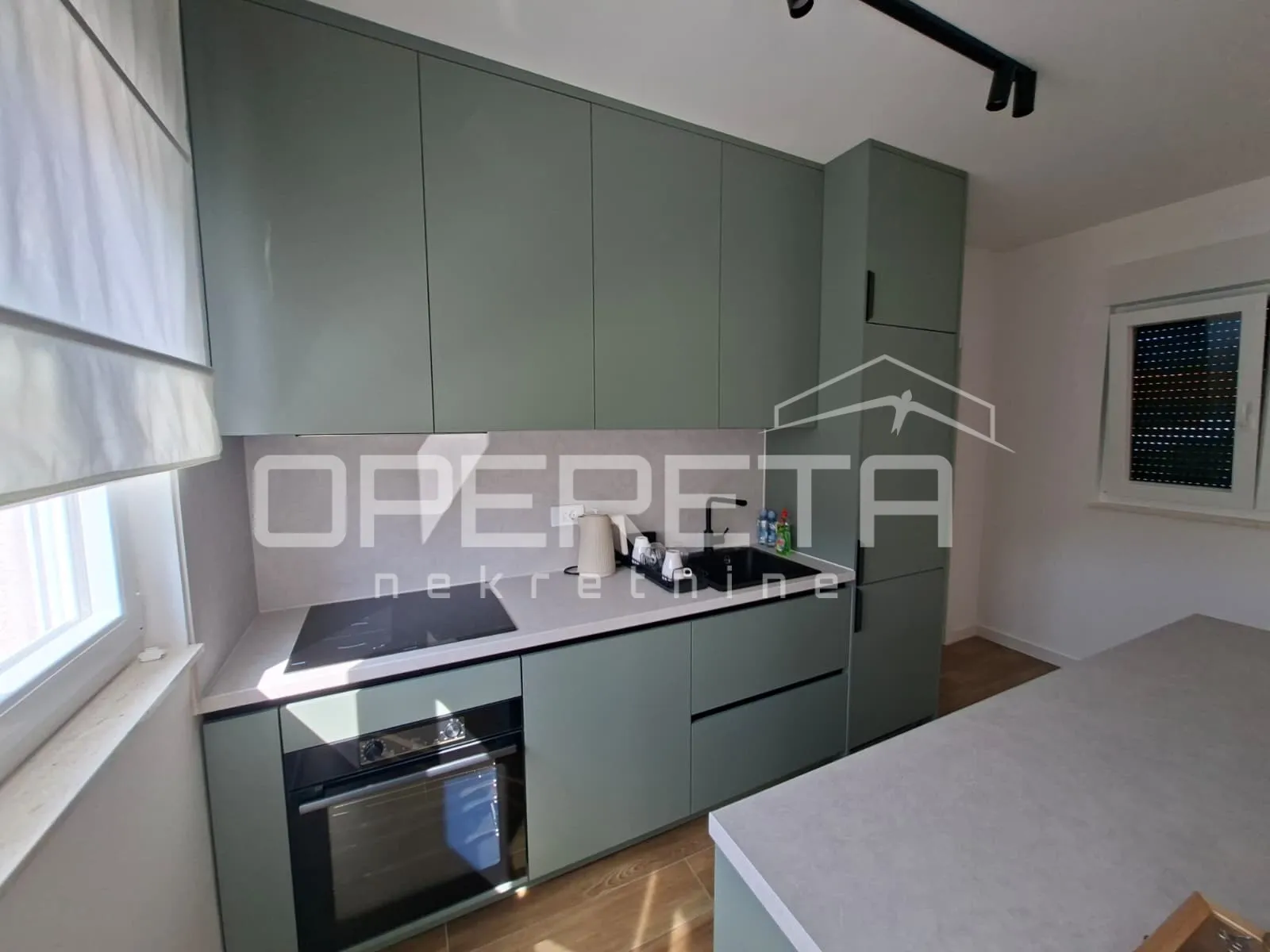 dvosobni stan 60 m2 sa velikom terasom , najam - slika 4