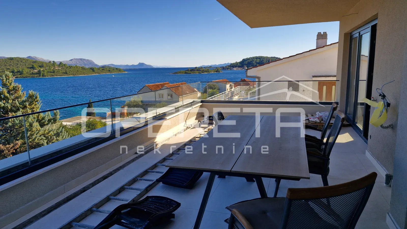 Stan na atraktivnoj lokaciji, 138 m2, 2S, Soline, otok Korčula