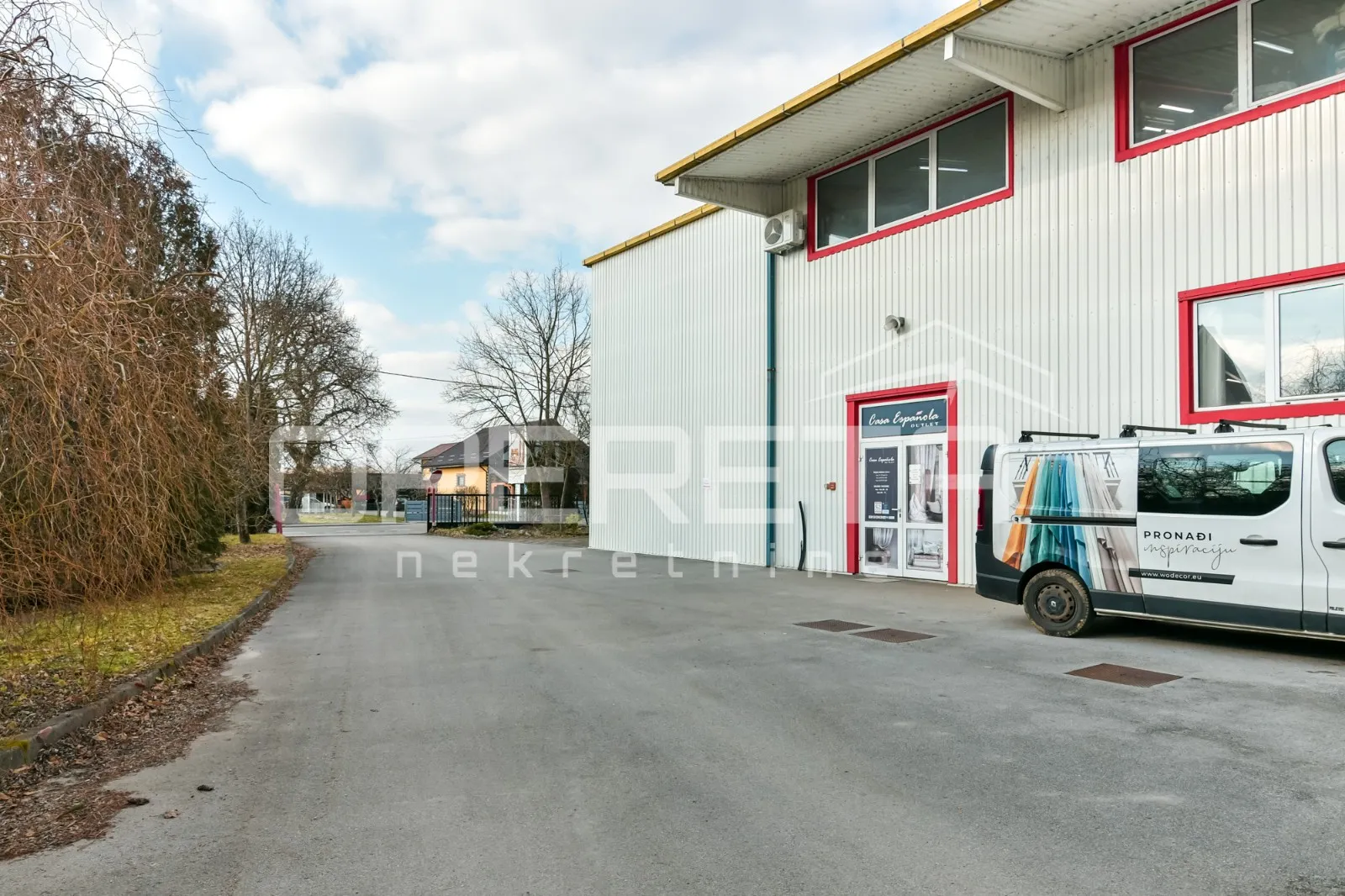 prodaja, poslovna zgrada, karlovac okolica, lug 74, 700m2 - slika 28
