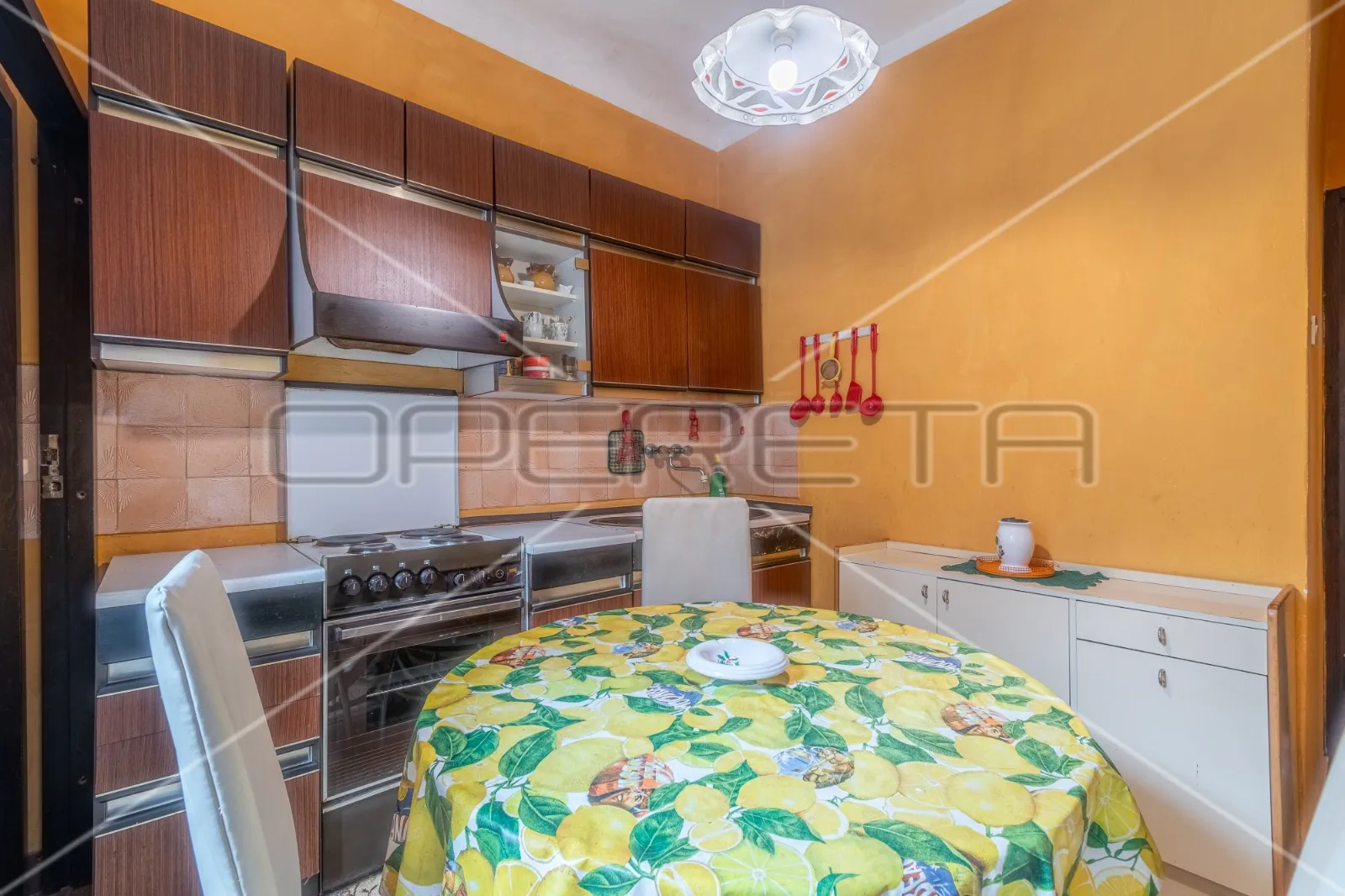 dvosoban stan od 69 m2 u samom centru pule - slika 8