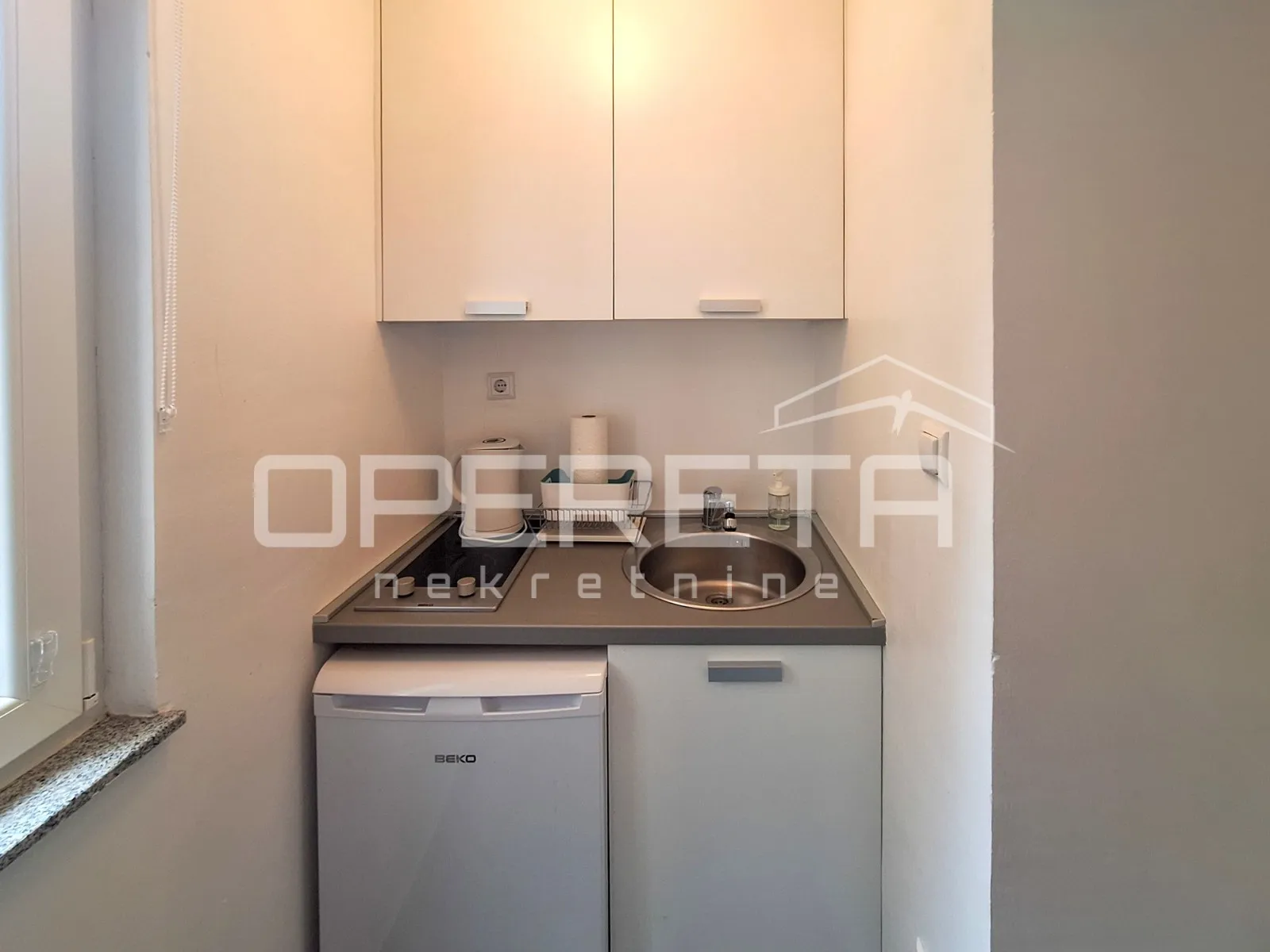 kuća s 3 apartmana- tribunj centar - slika 5