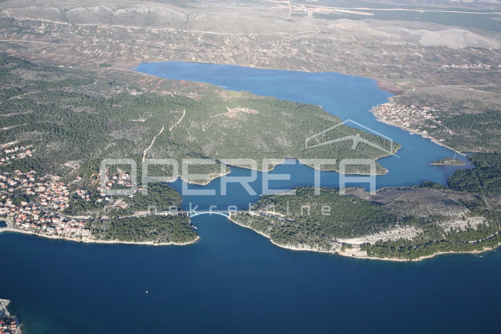 Zemljište, poljoprivredno, 9.763 m², Šibenik - Jadrtovac