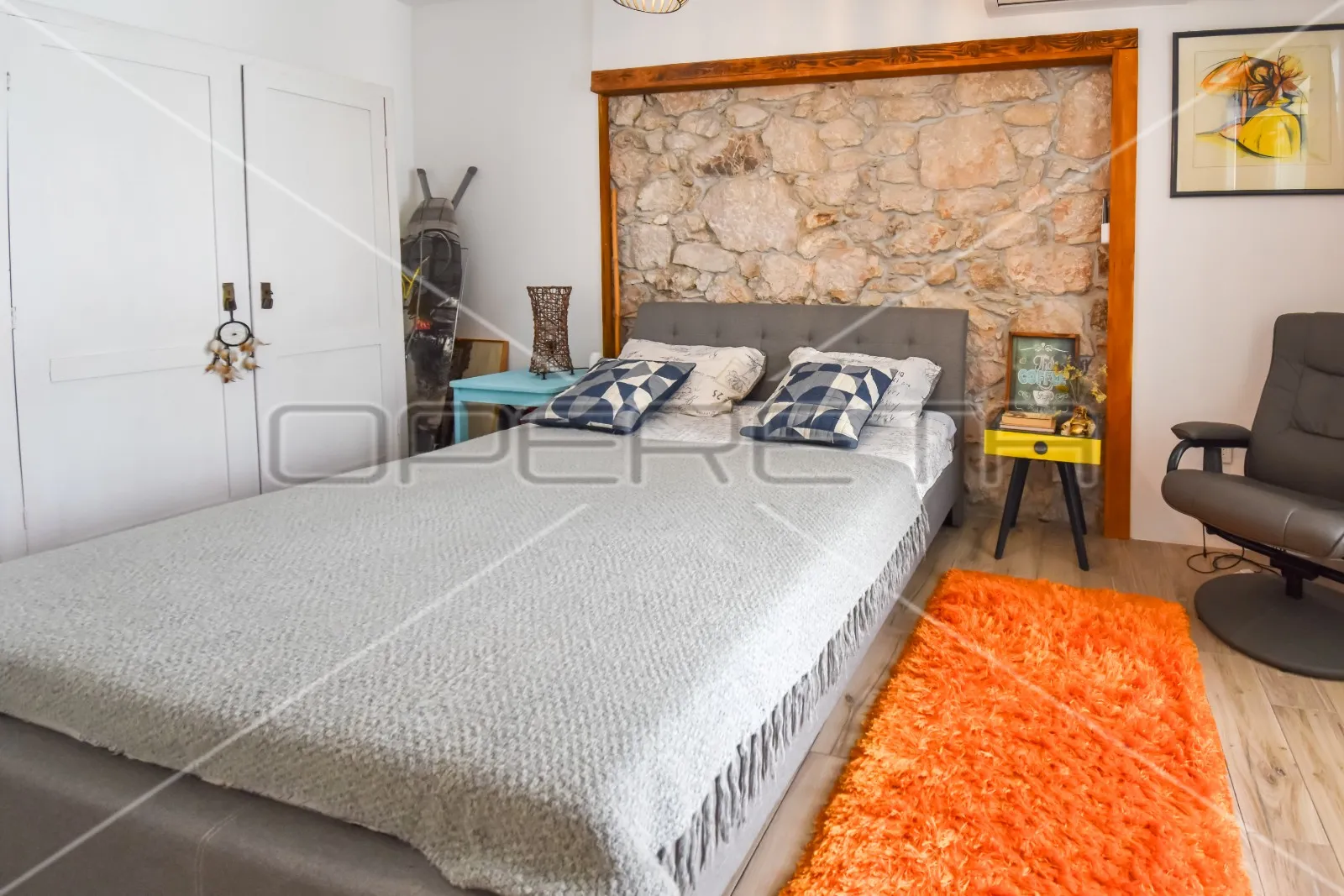 novouređena kuća s 3 stana, šibenik- centar - slika 14
