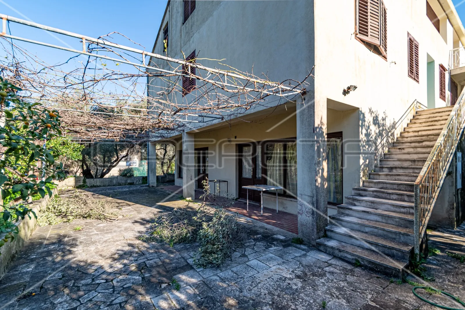 investicija, kuća sa poslovnim prostorom, žrnovska banja, otok korčula - slika 14
