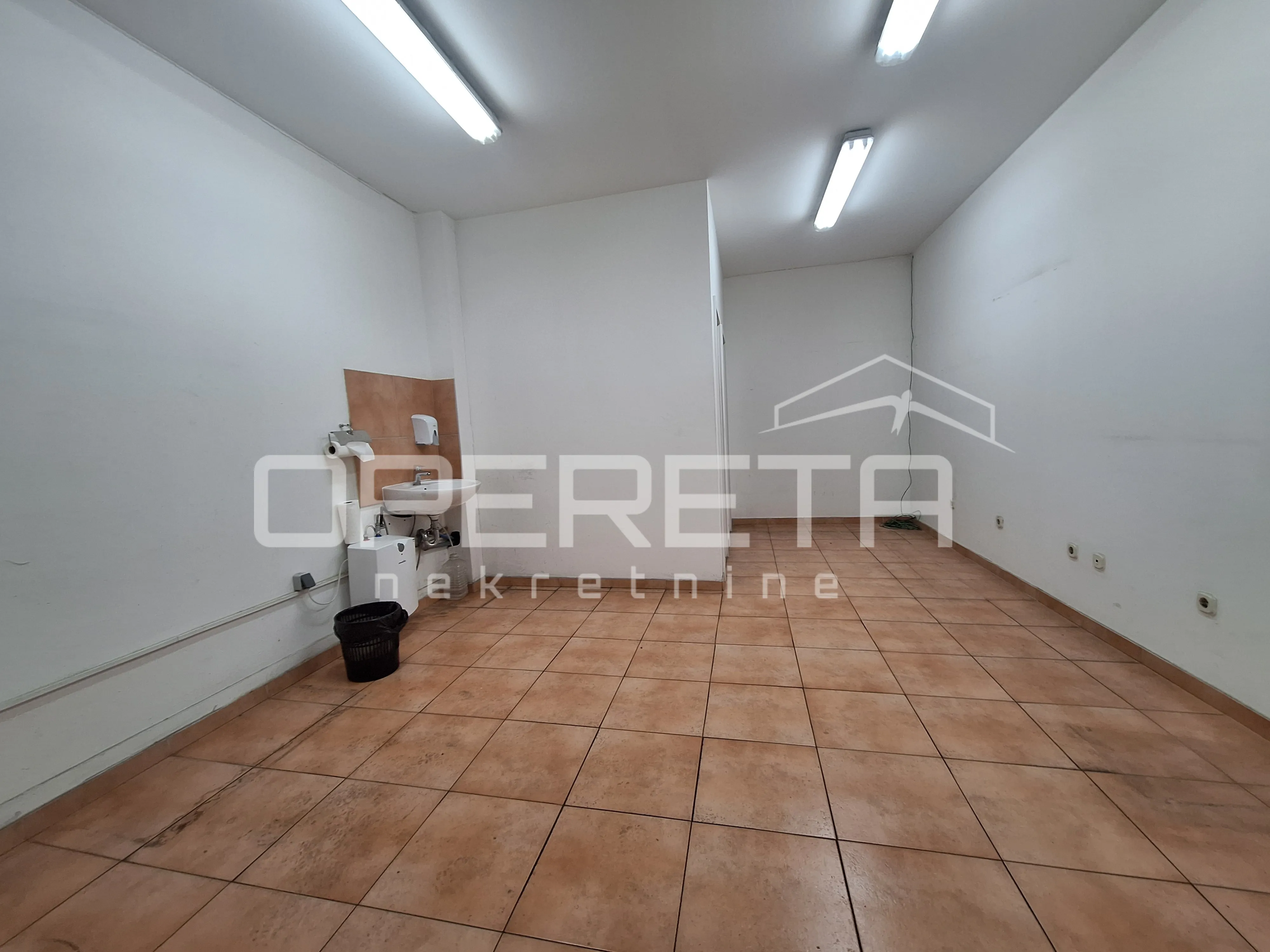 najam, hala-skladište, žitnjak, slavonska avenija, 1700m2 - slika 8
