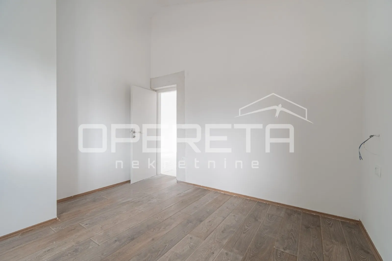 prizemnica 70m2 s bazenom i dvorištem - svetvinčenat - slika 11