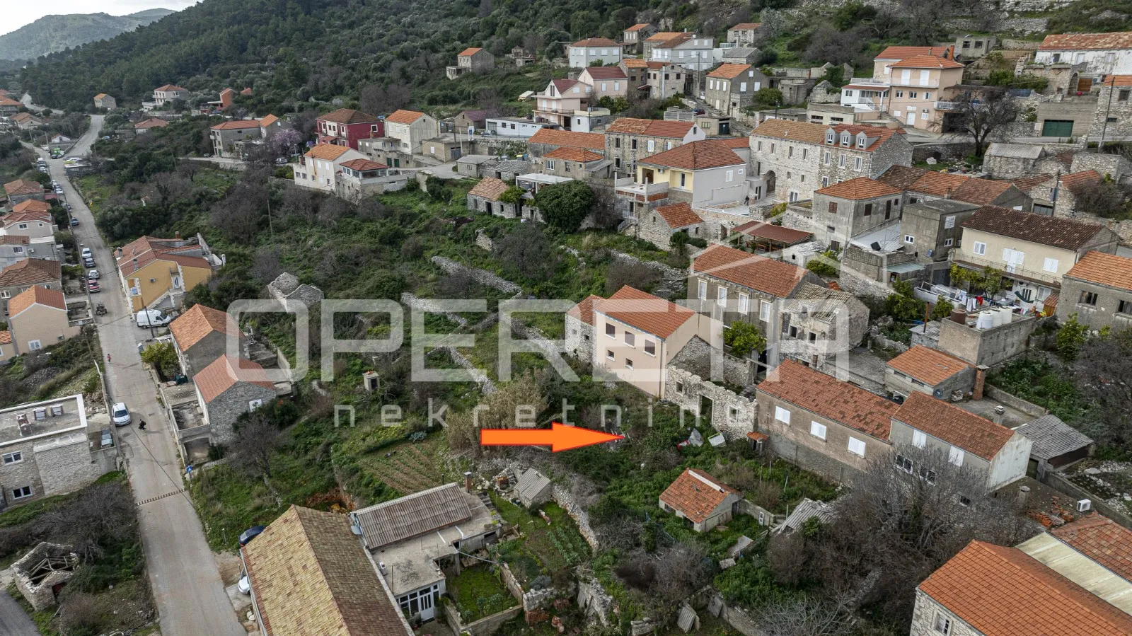 idealna prilika: kamene kuće za renovaciju s velikim vrtom i pogledom - slika 13