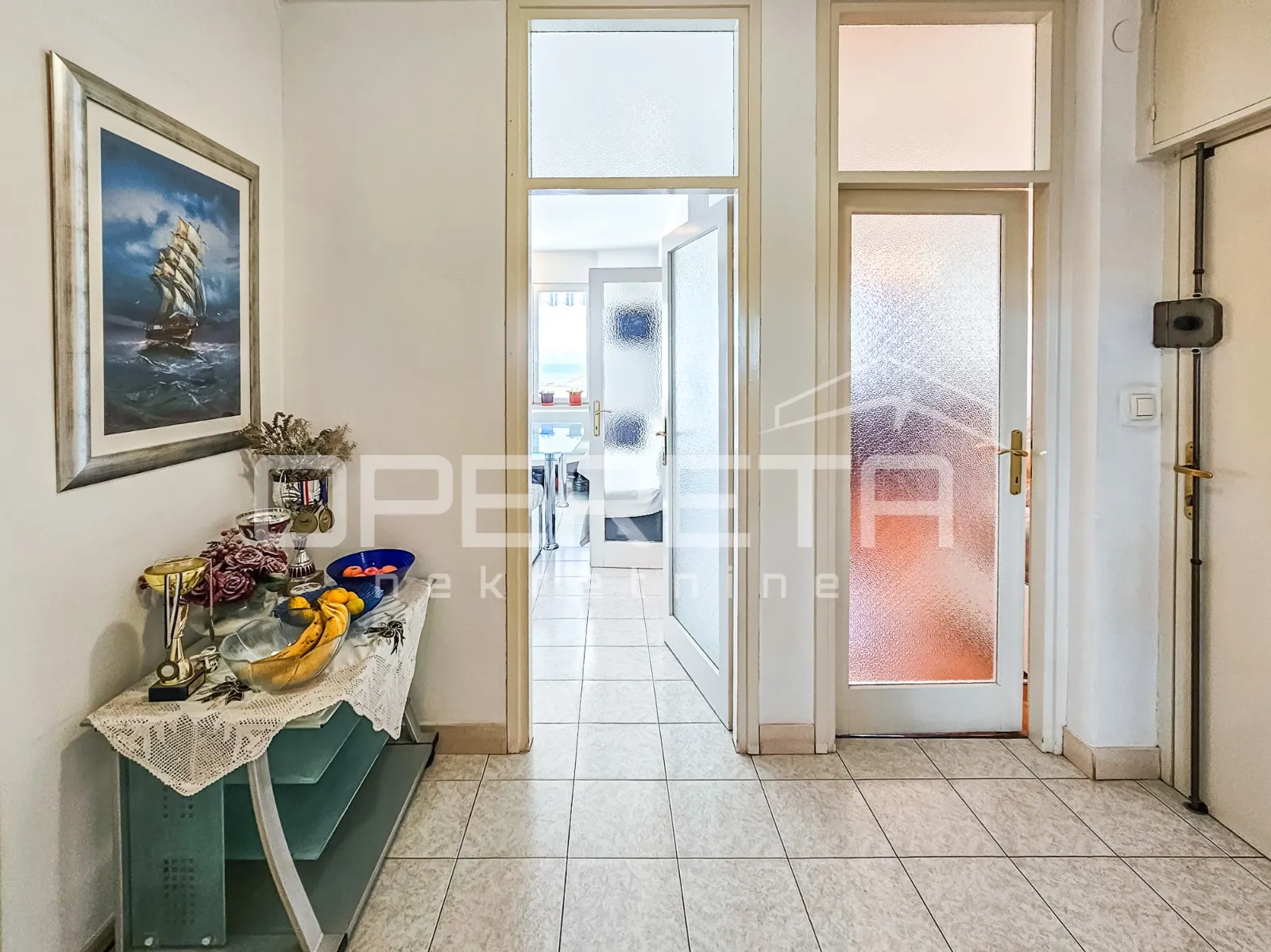 split, firule, trosoban stan blizu plaže i centra grada - slika 15