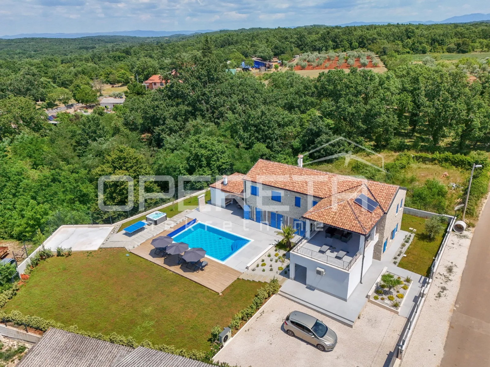 istra, višnjan- vila u autohtonom istarskom stilu - slika 36