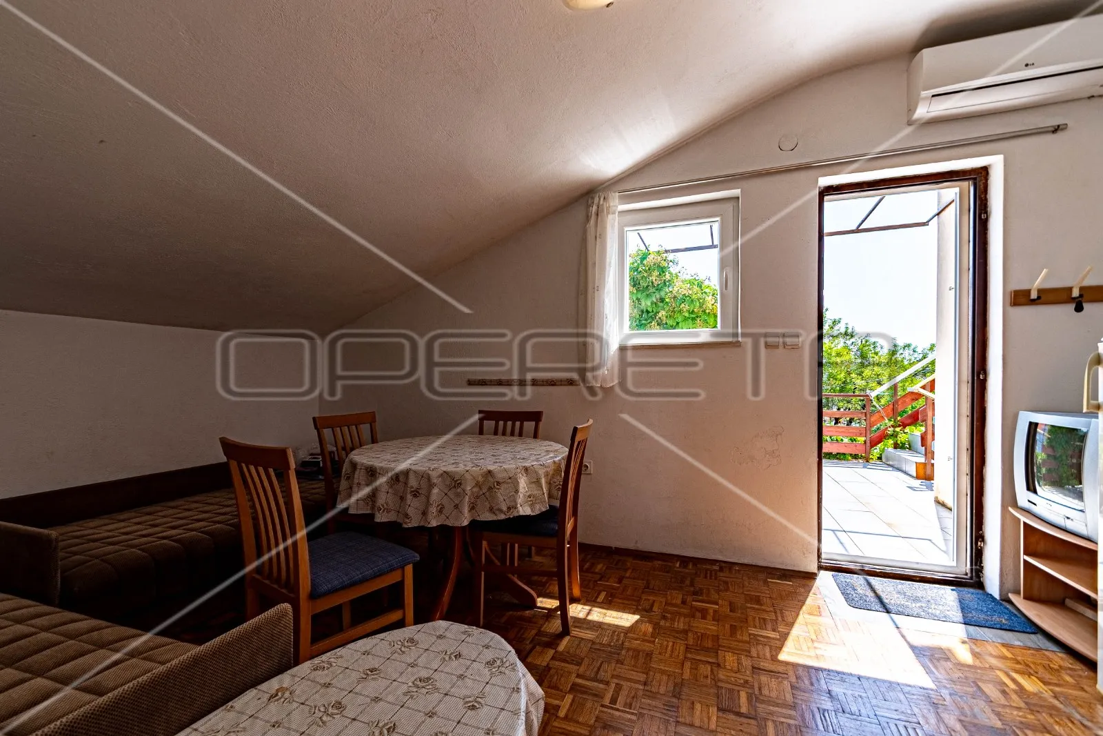 kuća sa 7 apartmana, 250 m do mora, lumbarda - slika 26