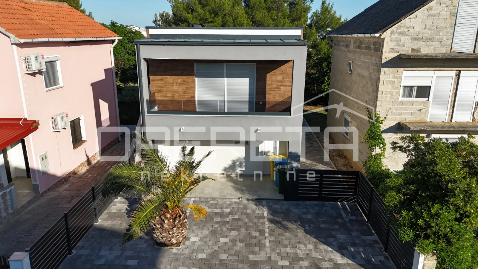 vir – samostojeća kuća s četiri moderno uređena apartmana, 170 m² - slika 2