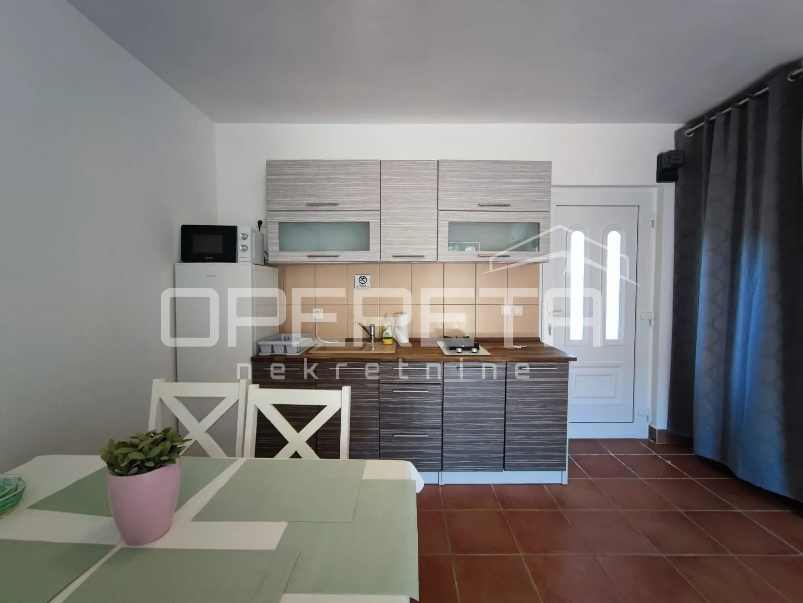prilika – apartman par koraka do mora, gradska voda i kanalizacija, vir - slika 2
