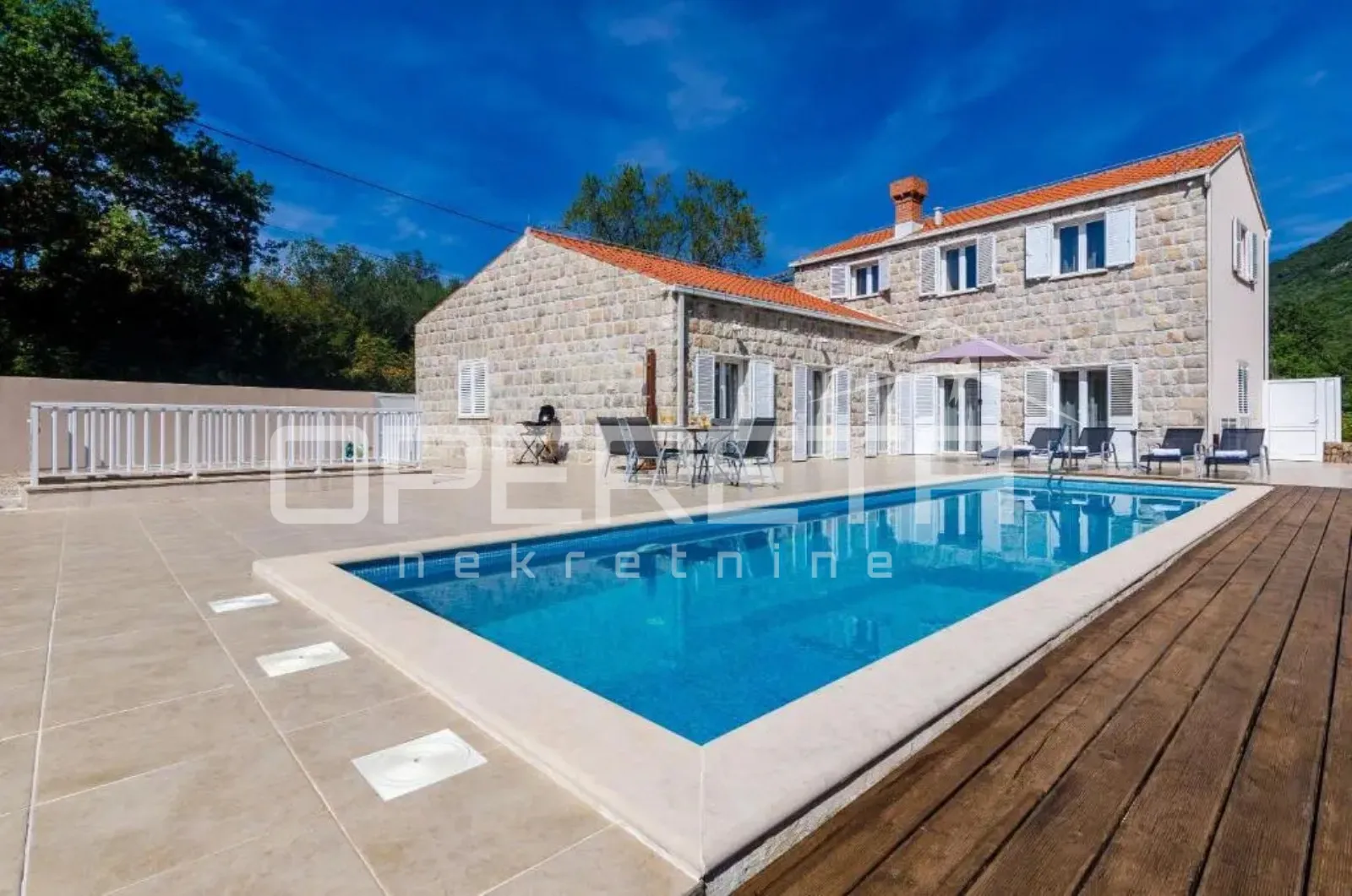 Vitaljina, Konavle - kuća 196 m2 s bazenom na parceli 775 m2