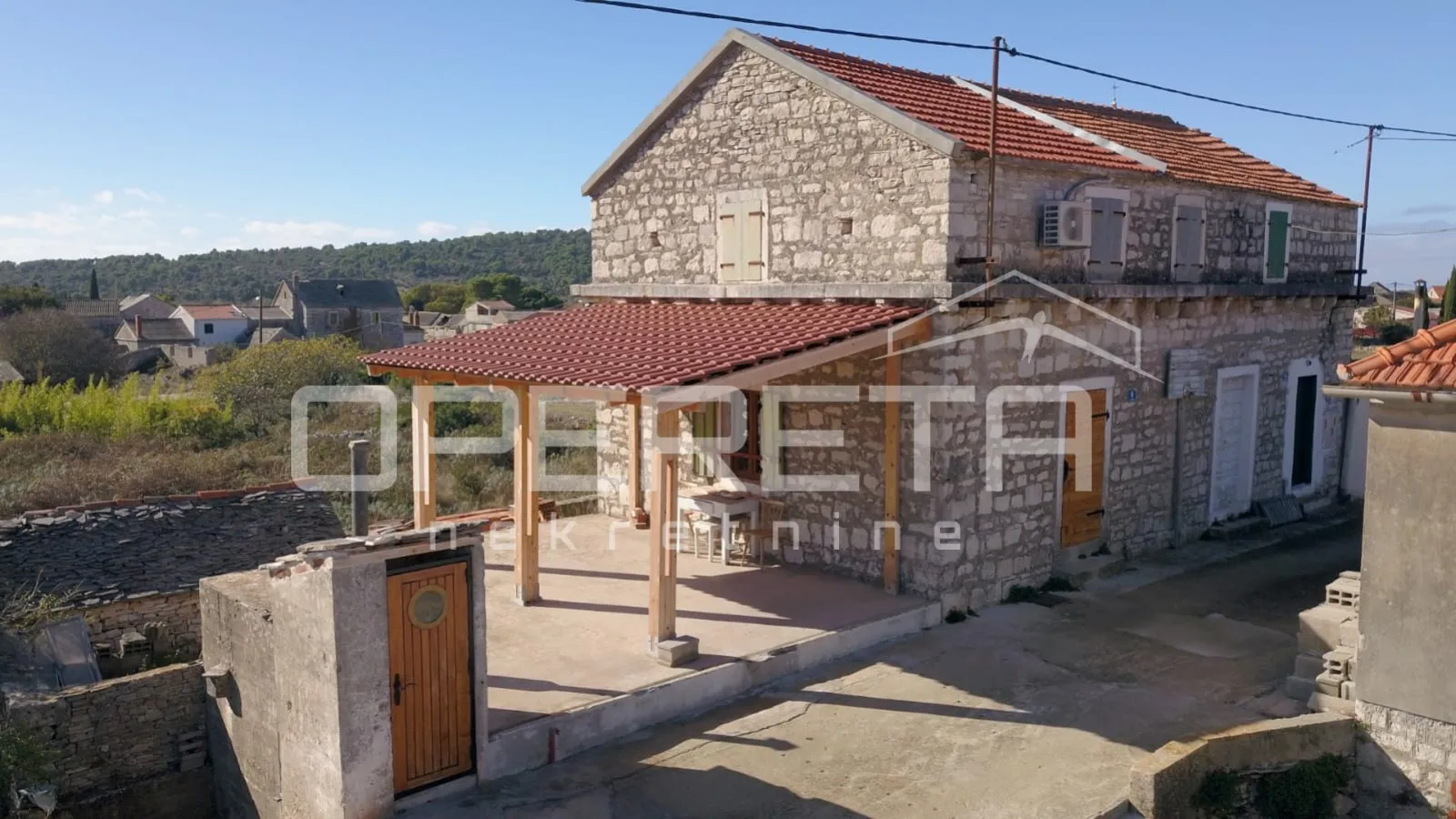 šarmantna kamena kuća u grohotama, šolta - slika 15