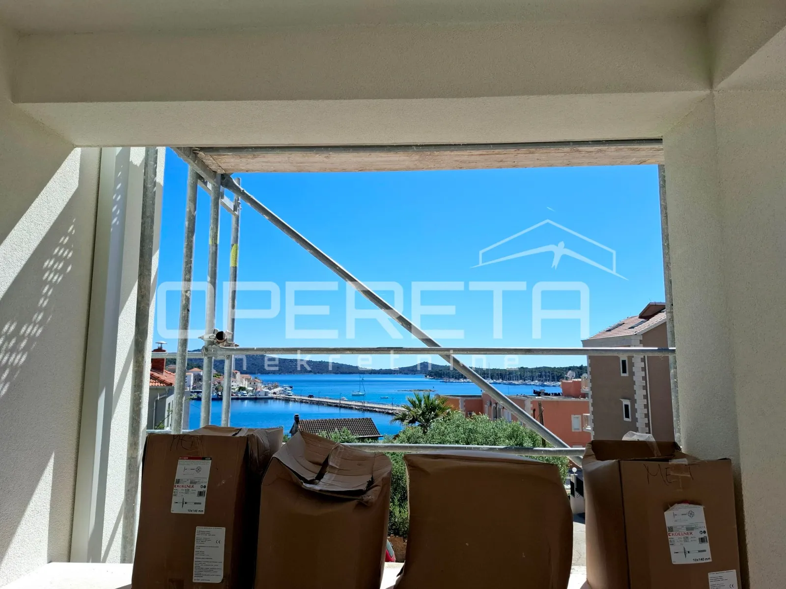 top lokacija u dalmaciji – rogoznica, 70m od mora, useljenje ljeto 2025! - slika 9