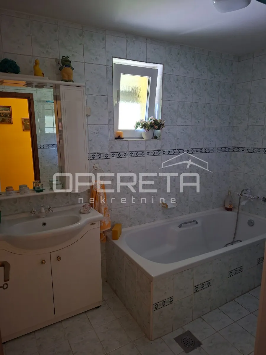 prodaja, kuća, centar, centar, samostojeća, 184m2 - slika 29