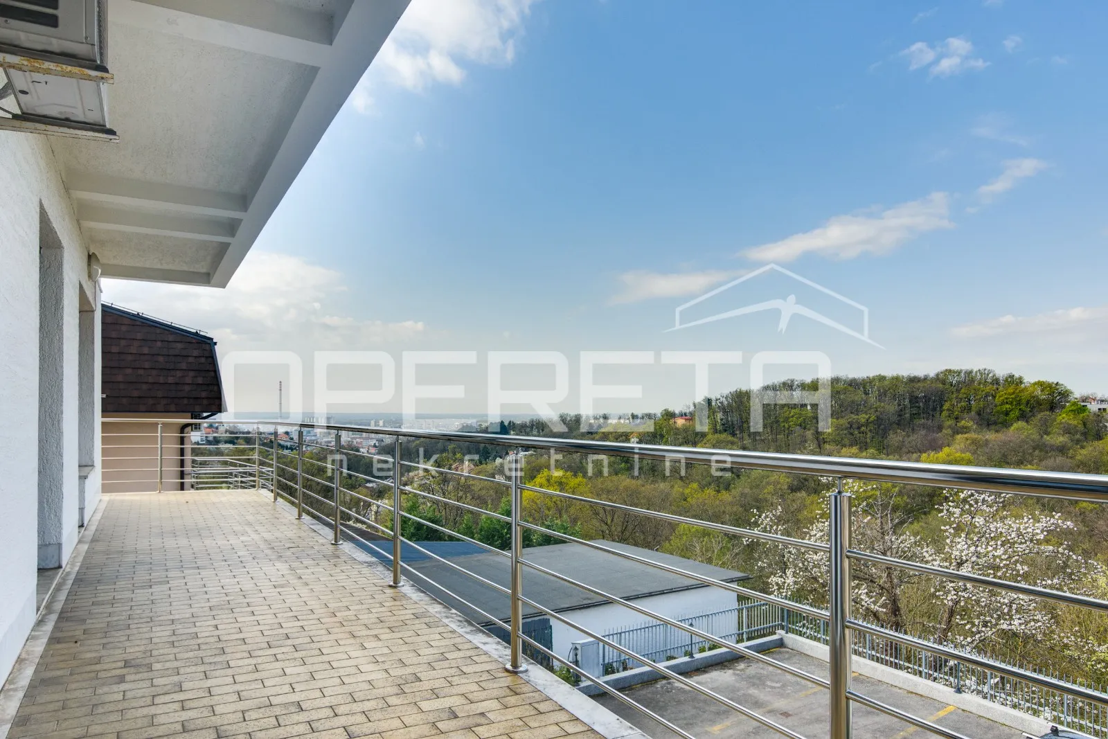 pantovčak - poslovna zgrada ( 529m2) s pomočnim objektom 200m2, najam - slika 2