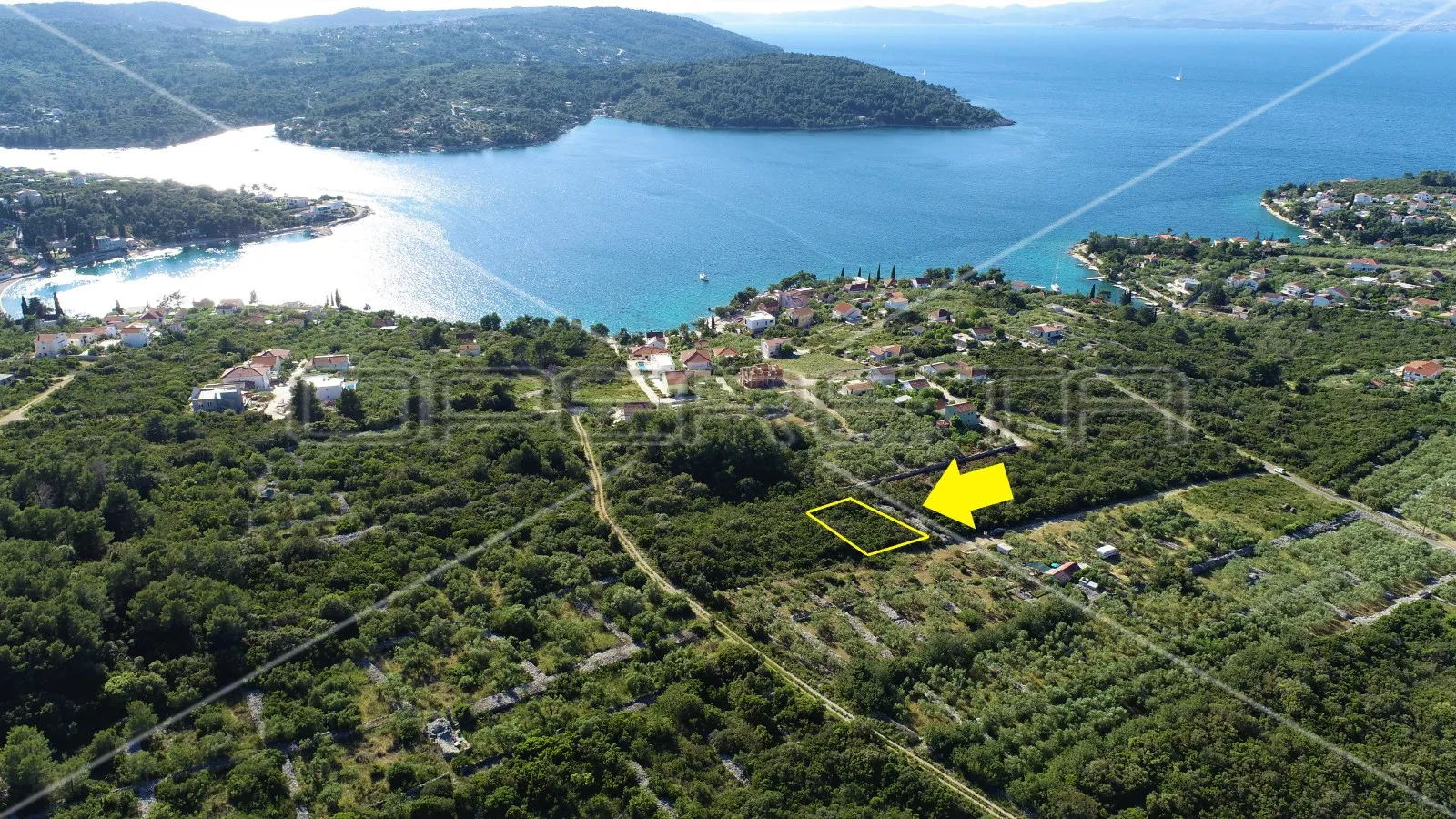 građevinsko zemljište 884 m2, m1 namjena, pogled na more, nečujam, otok šolta - slika 2