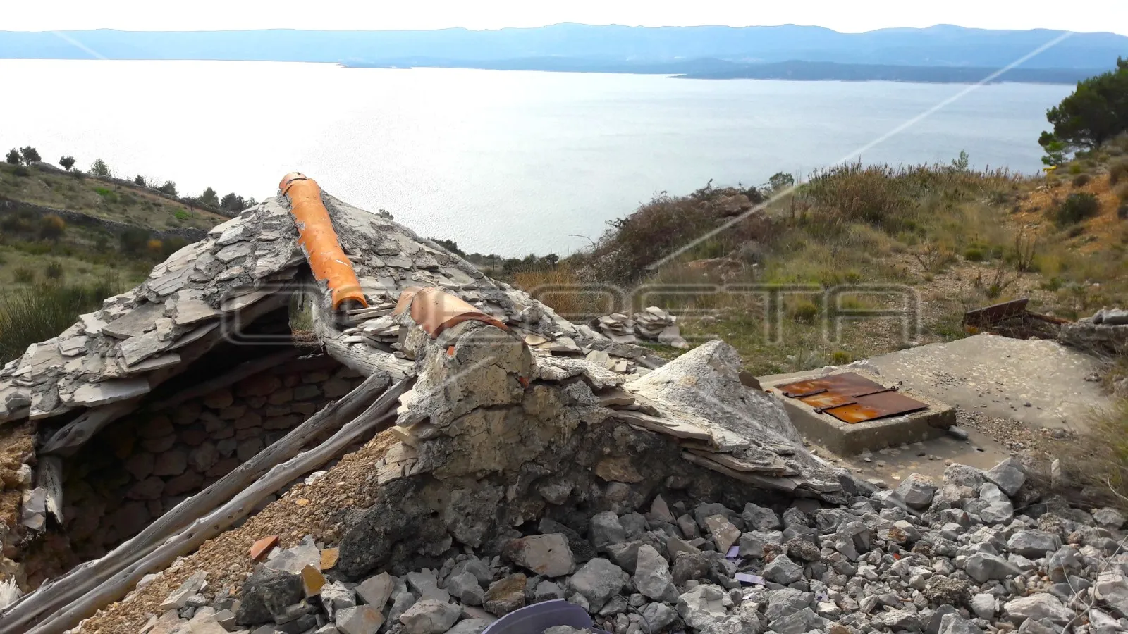 poljoprivredno zemljište s pogledom na more 27980 m2, bol, otok brač - slika 6
