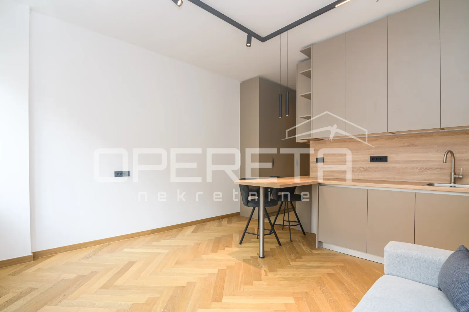 najam, ured, centar, pod zidom, 35m2 - slika 4