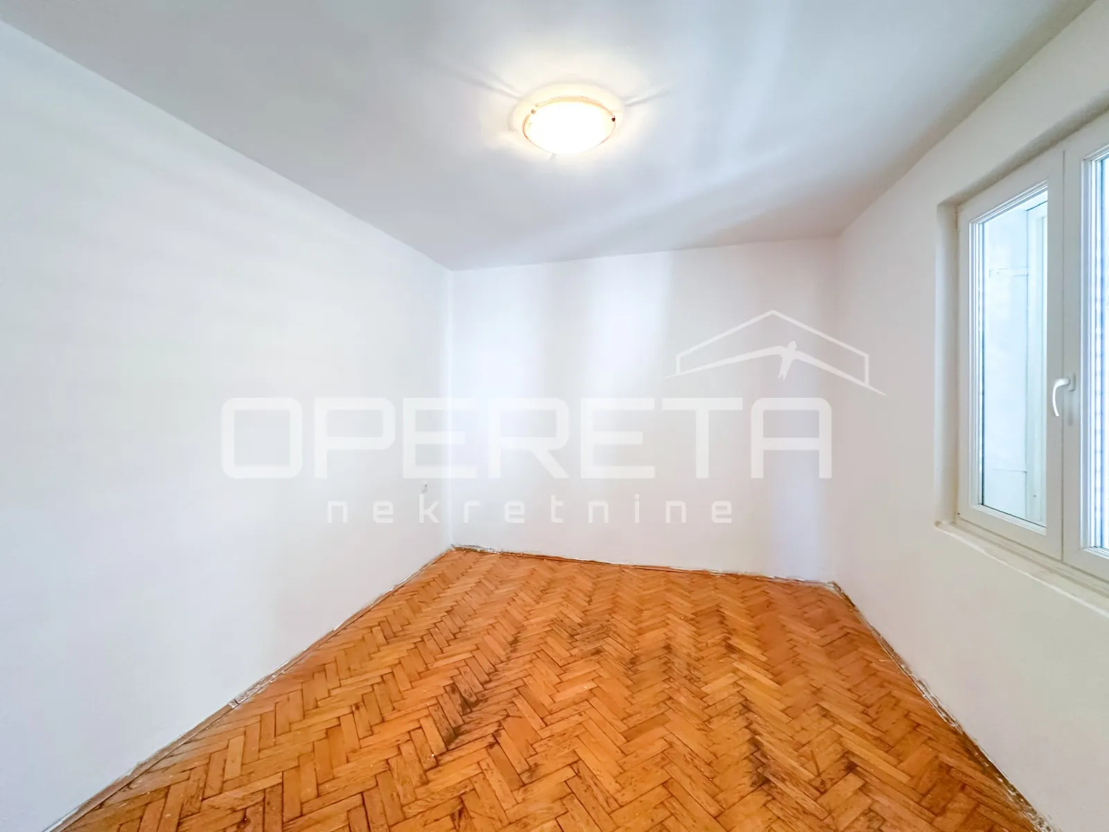 stan za renovaciju na odličnoj lokaciji u murteru - slika 2