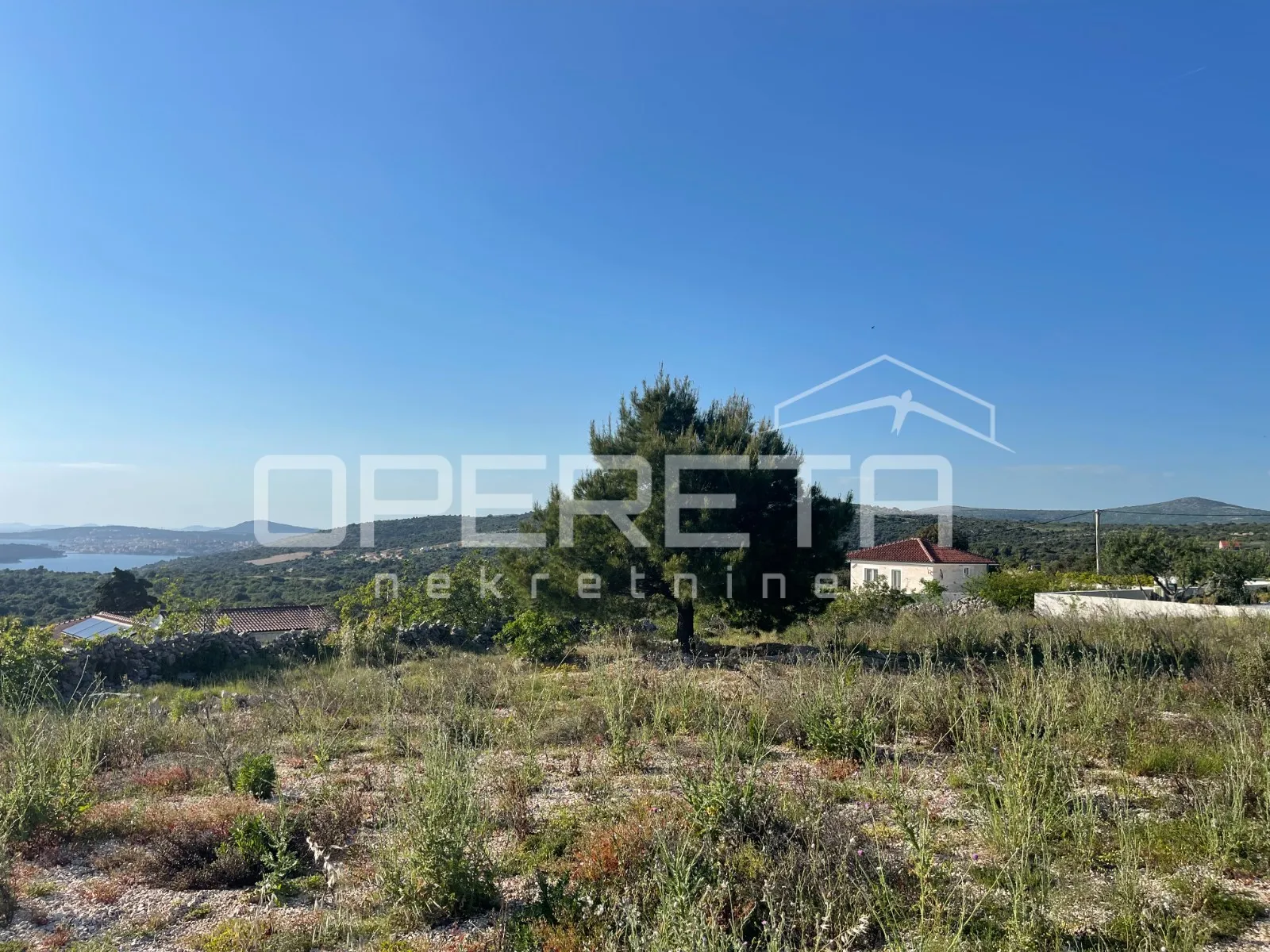 zemljište na mirnoj lokaciji i pogledom na more, 1.800 m2, dvornica - slika 5