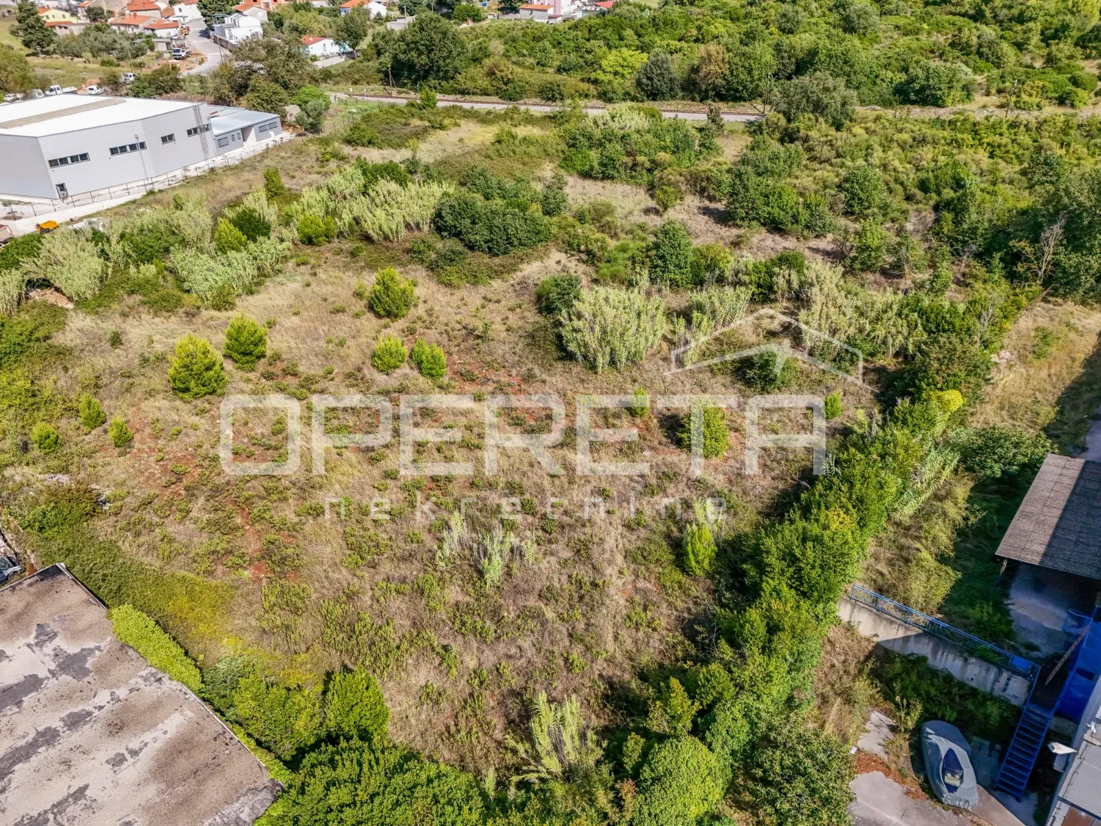 Građevinsko zemljište 2253m2 Pula (I2) Industrijska zona! - Šijana