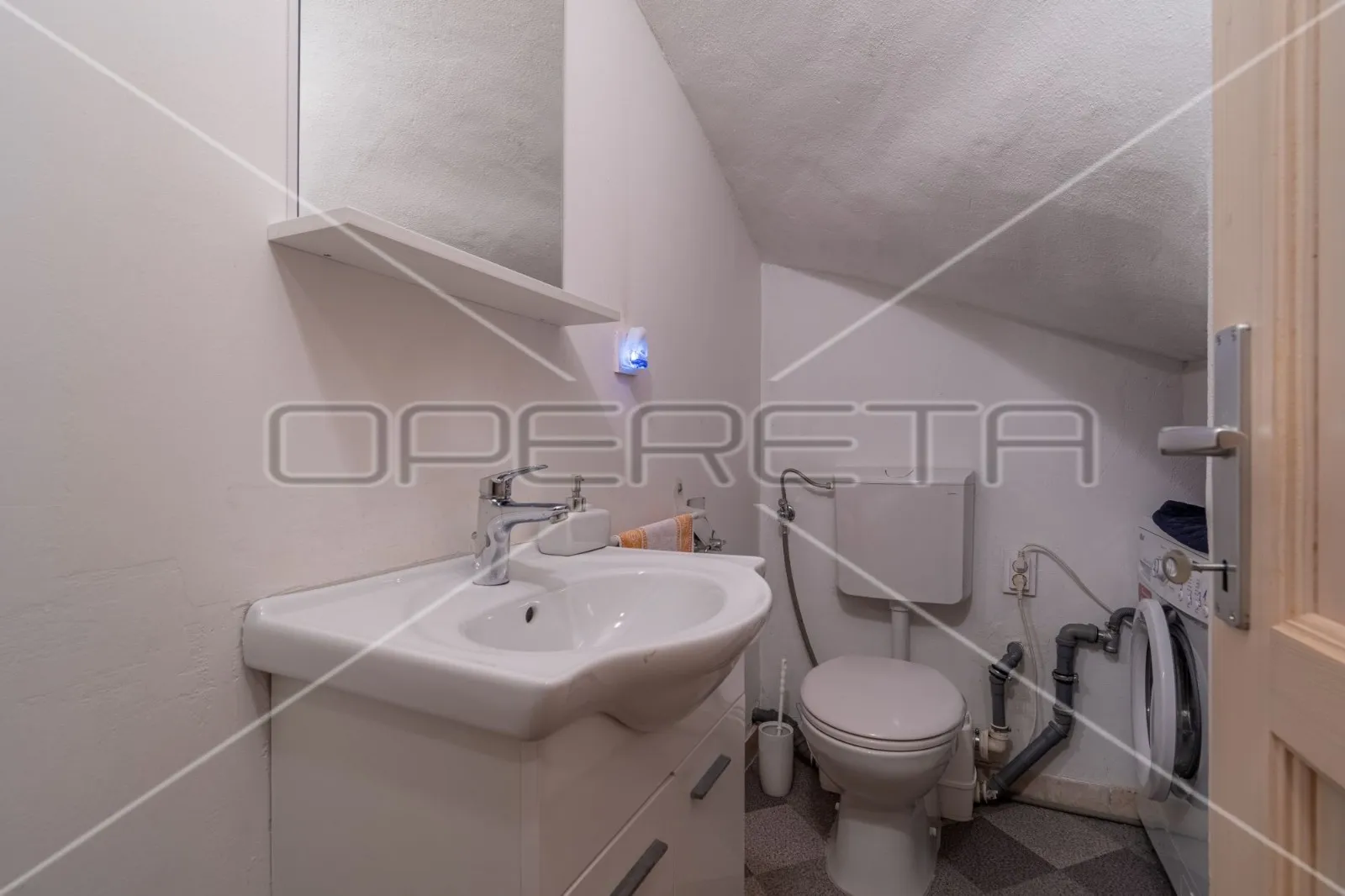 istra, pula - nova veruda, kuća sa tri apartmana na odličnoj lokaciji blizu mora - slika 28