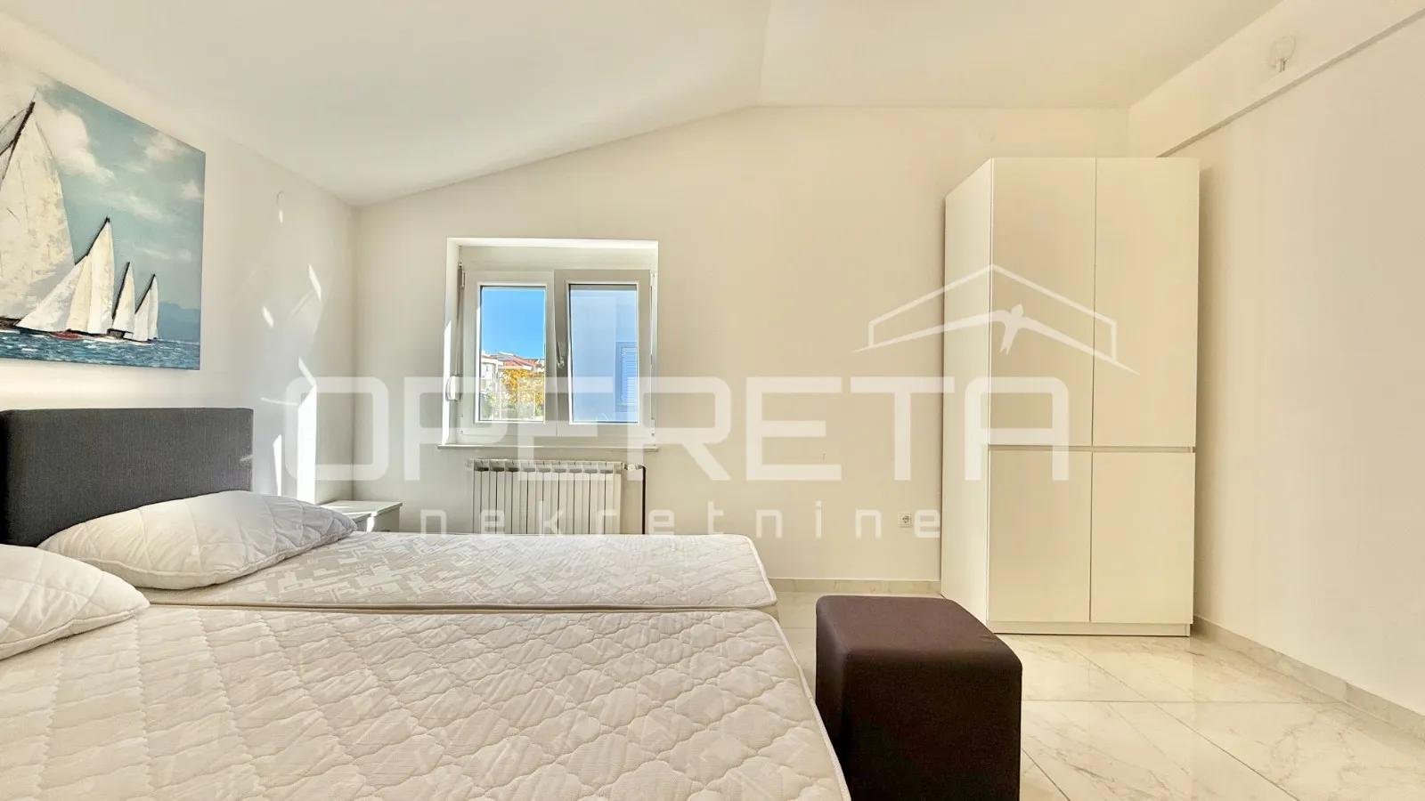 novalja – dvojna kuća s 2 trosobna apartmana i dvorištem - slika 10