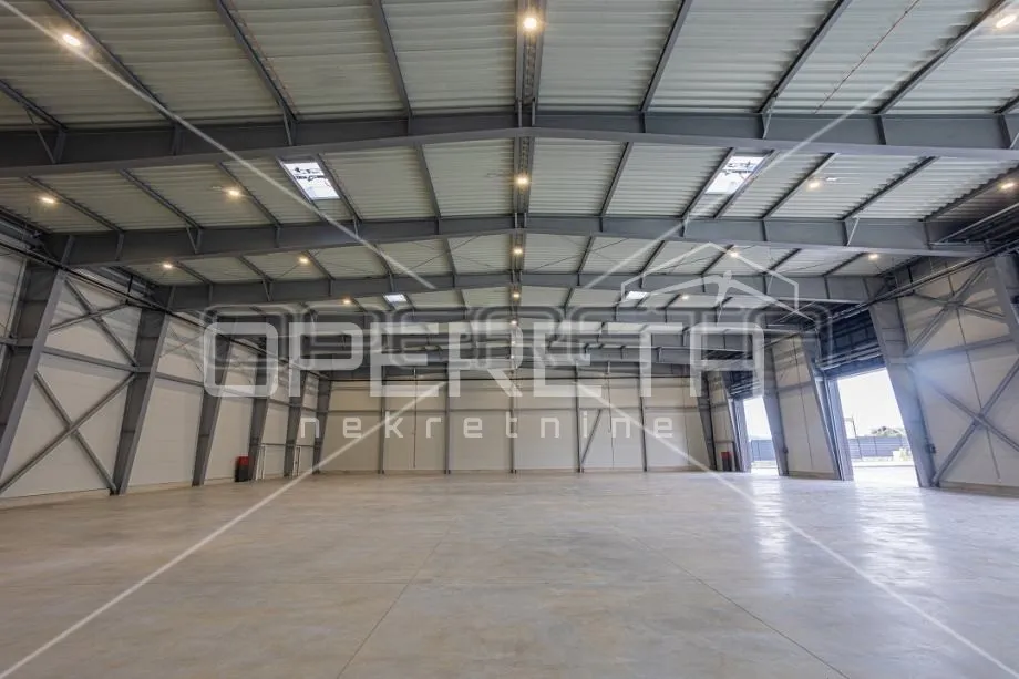najam, hala-skladište, trogir, put stombrata , 800m2 - slika 4