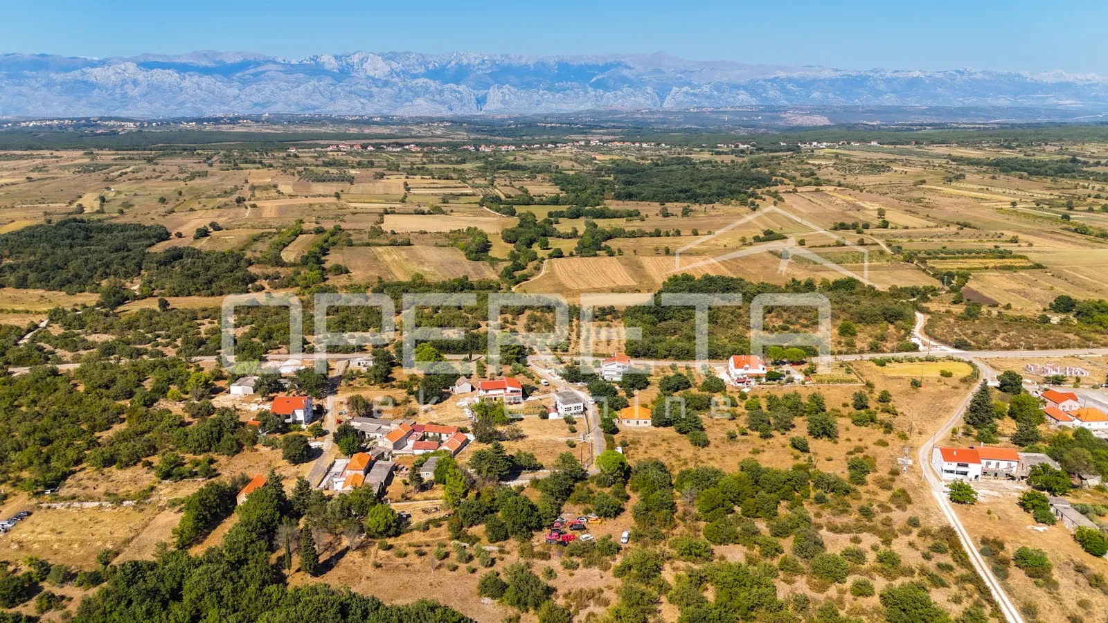 građevinsko zemljište s dozvolom za kuću i bazen - poličnik - 482 m2 - slika 6