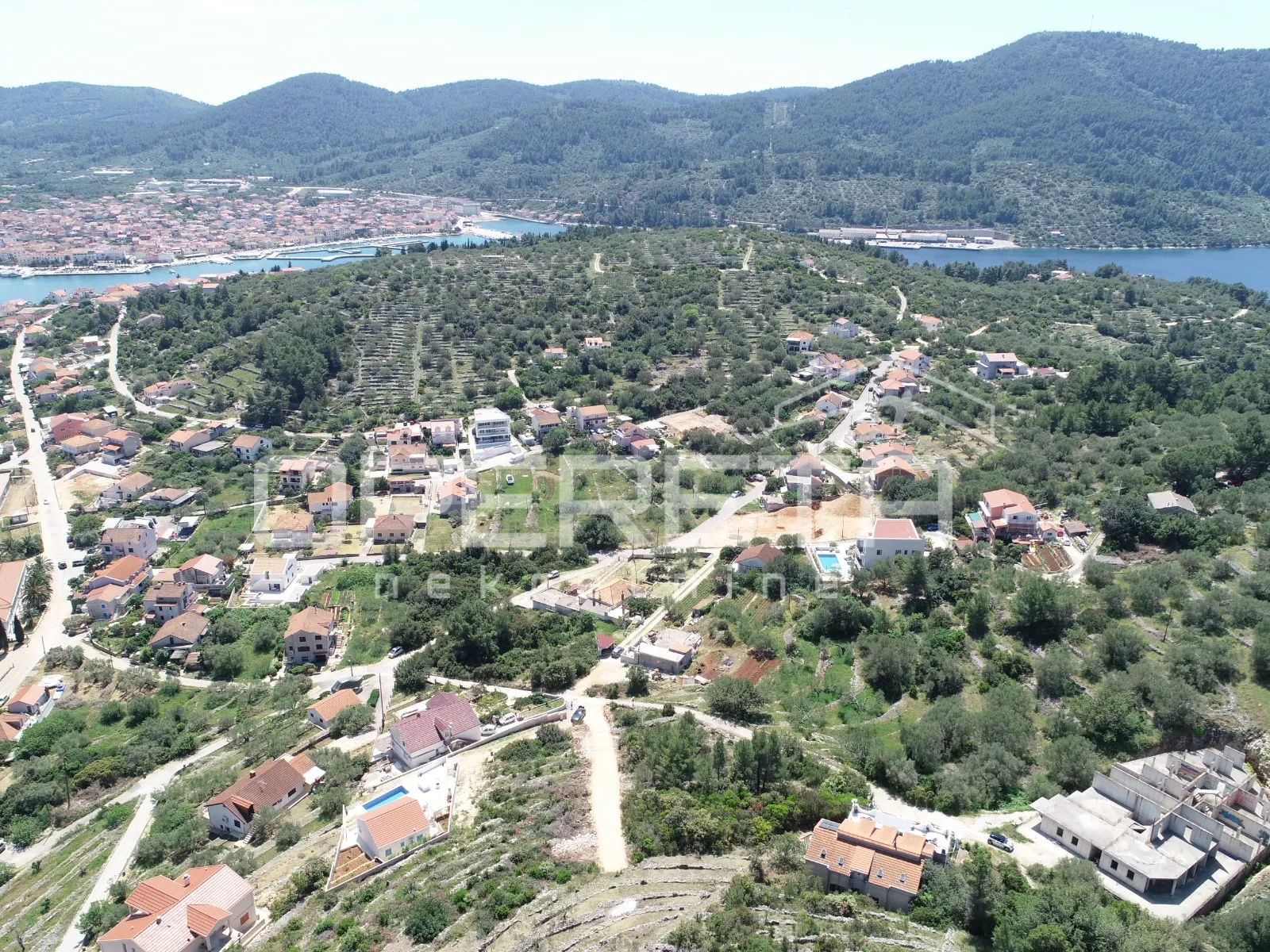 atraktivno građevinsko zemljište 475 m2 u veloj luci - slika 12