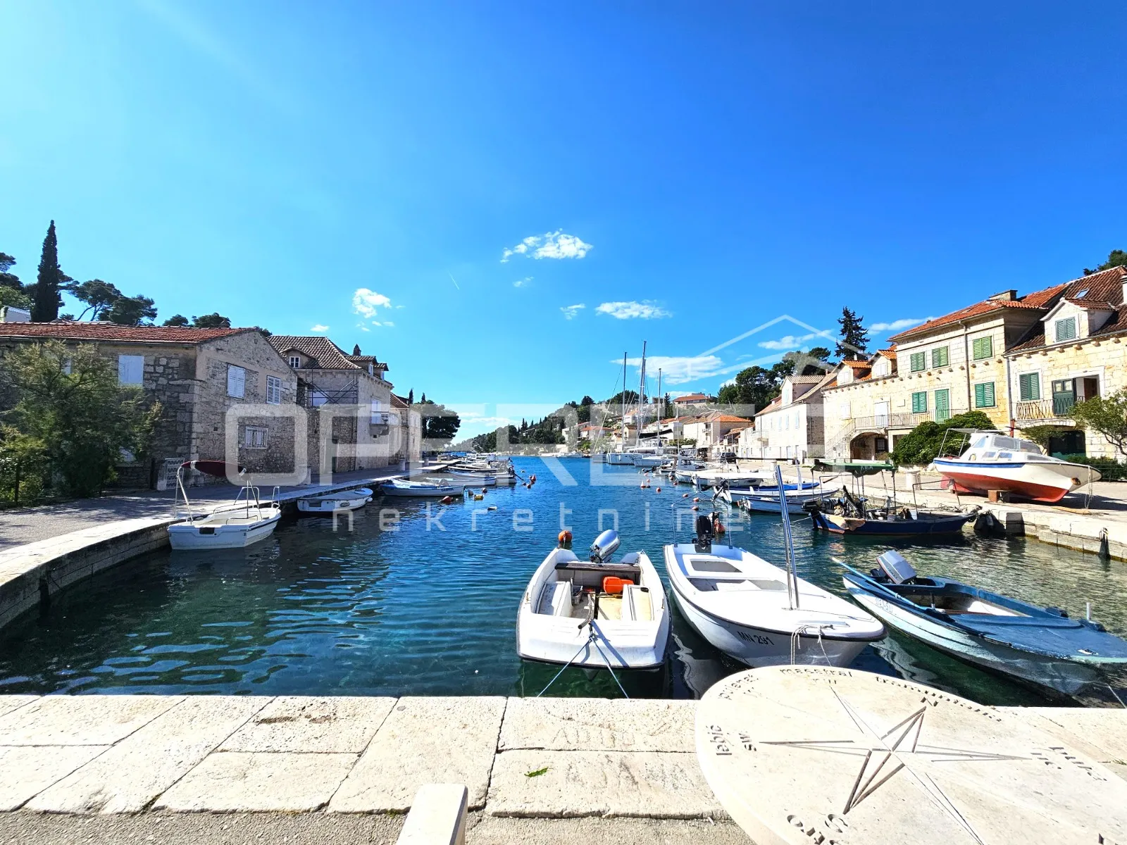 brač, kuća za adaptaciju u mirnoj uvali bobovišća na moru - slika 2