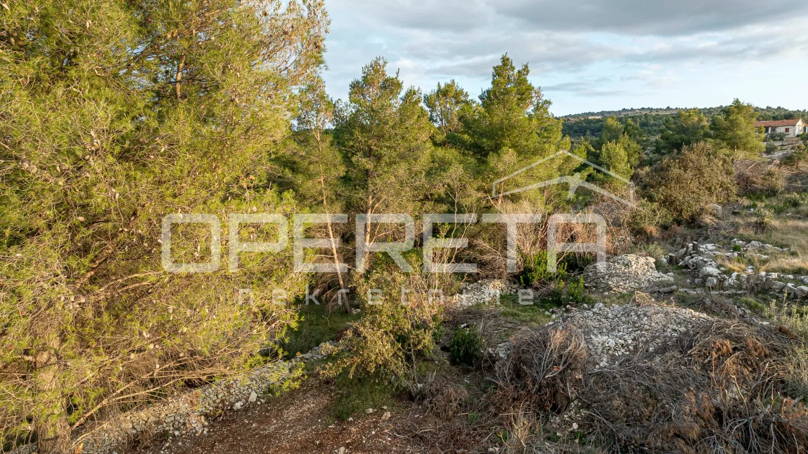 poljoprivredno zemljište od 8172 m2, otok brač - slika 12
