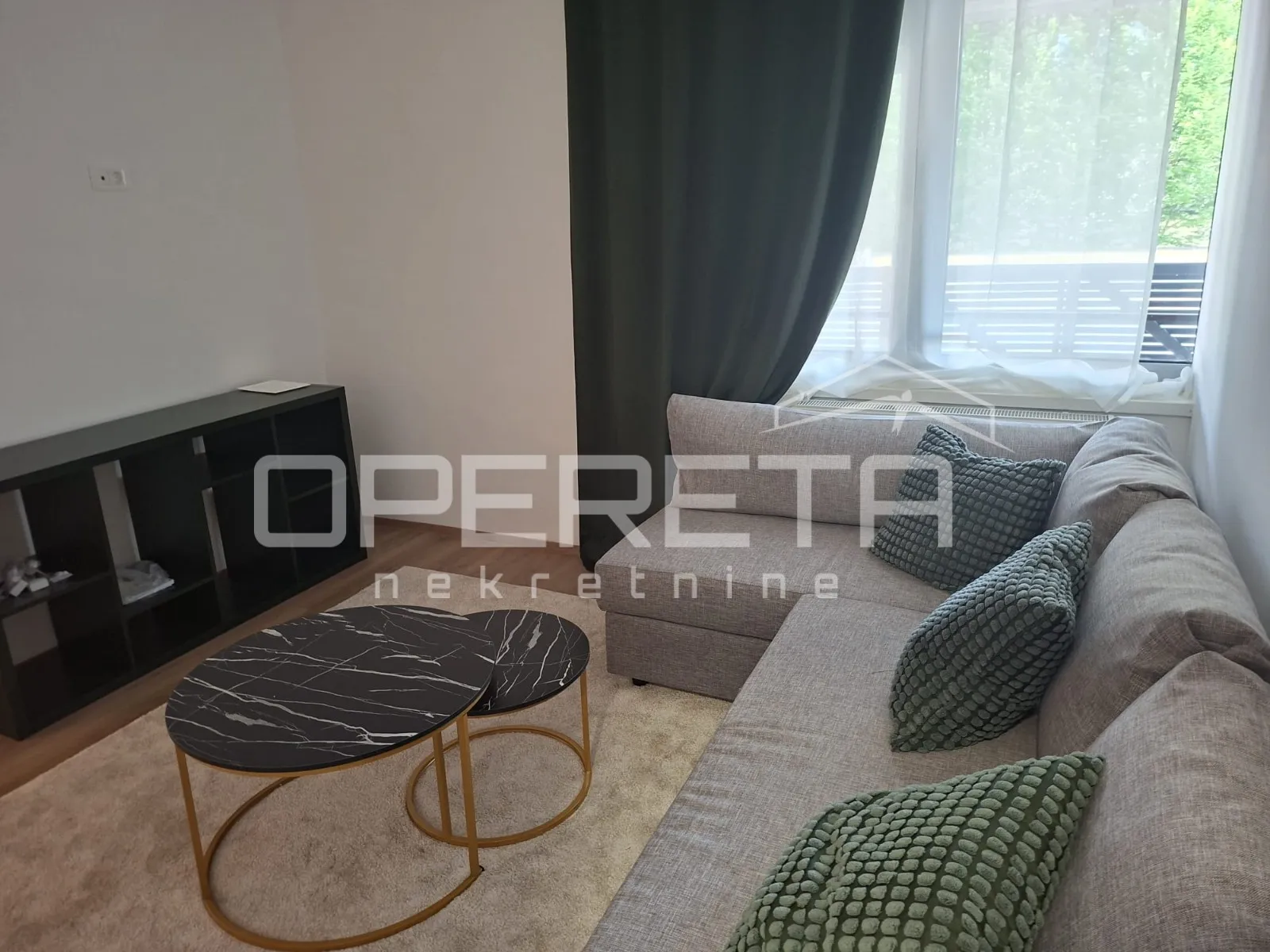 elegantan 3-soban stan u centru varaždina - slika 1