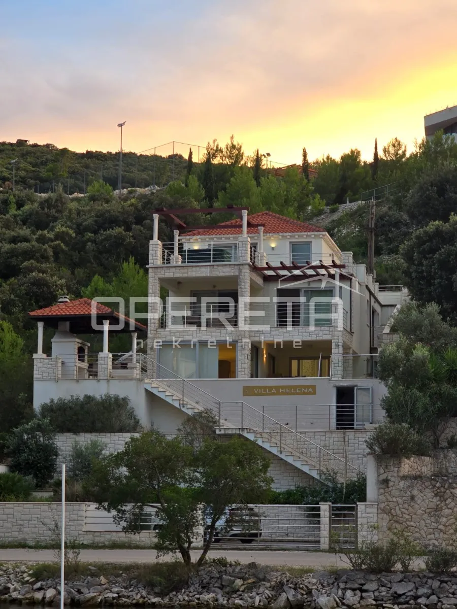 korčula, vila prvi red do mora - slika 14