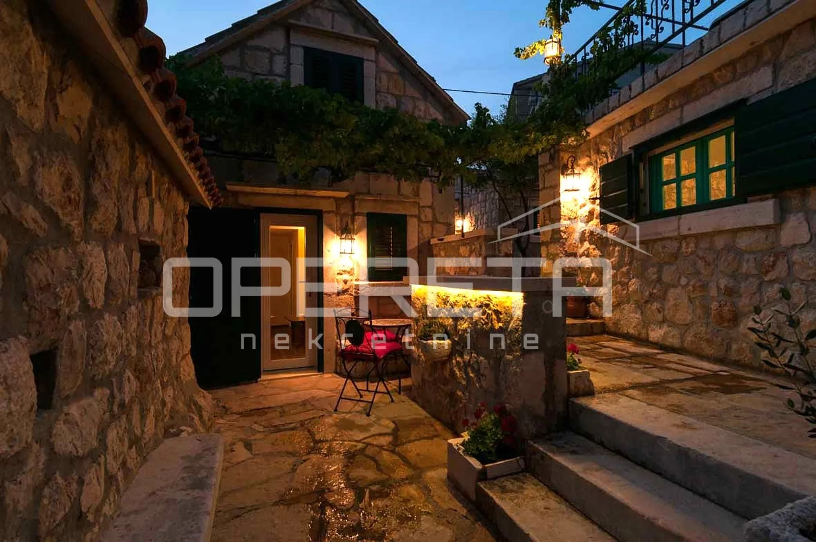 odlična investicija kraj omiša s uhodanim turizmom! - slika 20