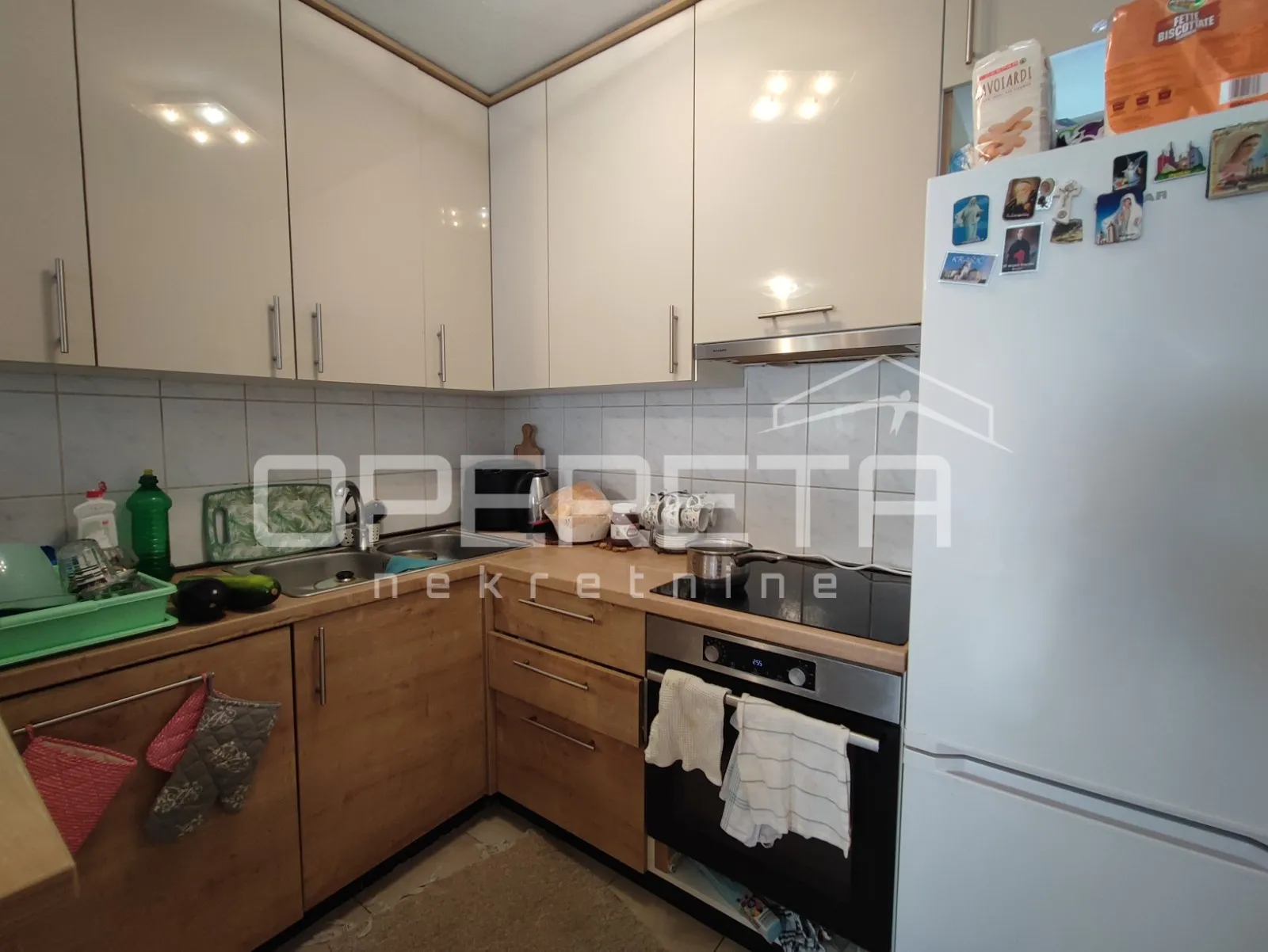 apartmanska kuća s četiri stambene jedinice, 190 m², vir - slika 8
