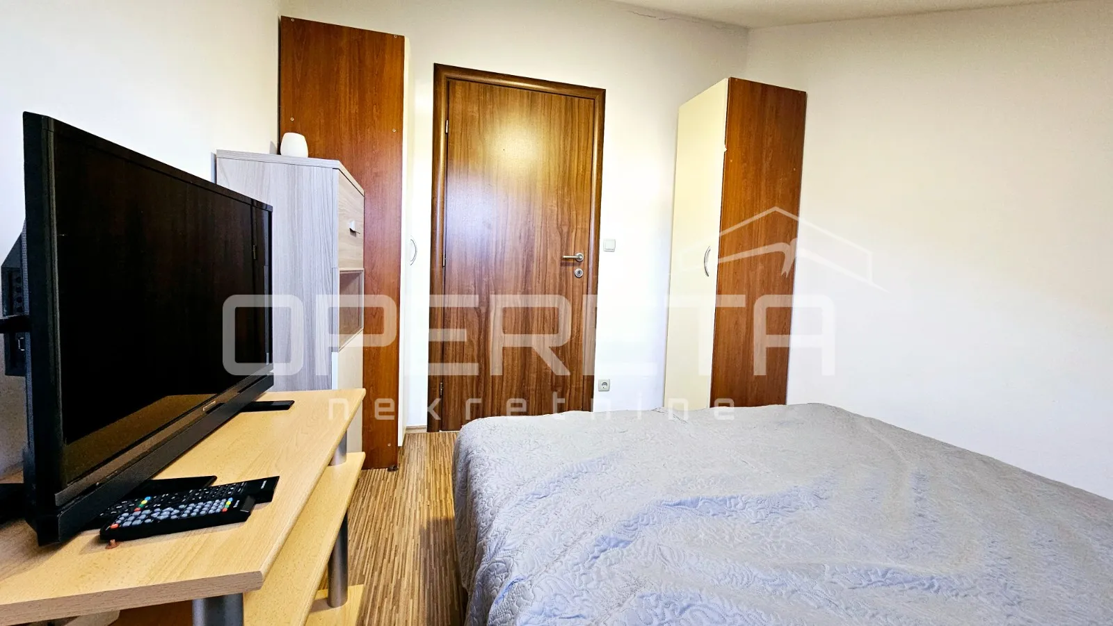 petrčane – apartman 40 m² s pogledom na more, 200 m od mora - slika 11