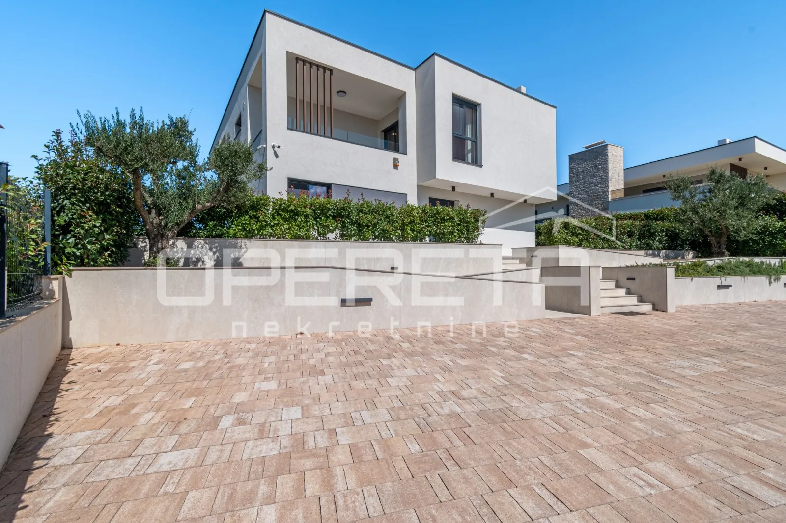 istra, poreč - elegantna i potpuno opremljena vila na periferiji poreča - slika 4