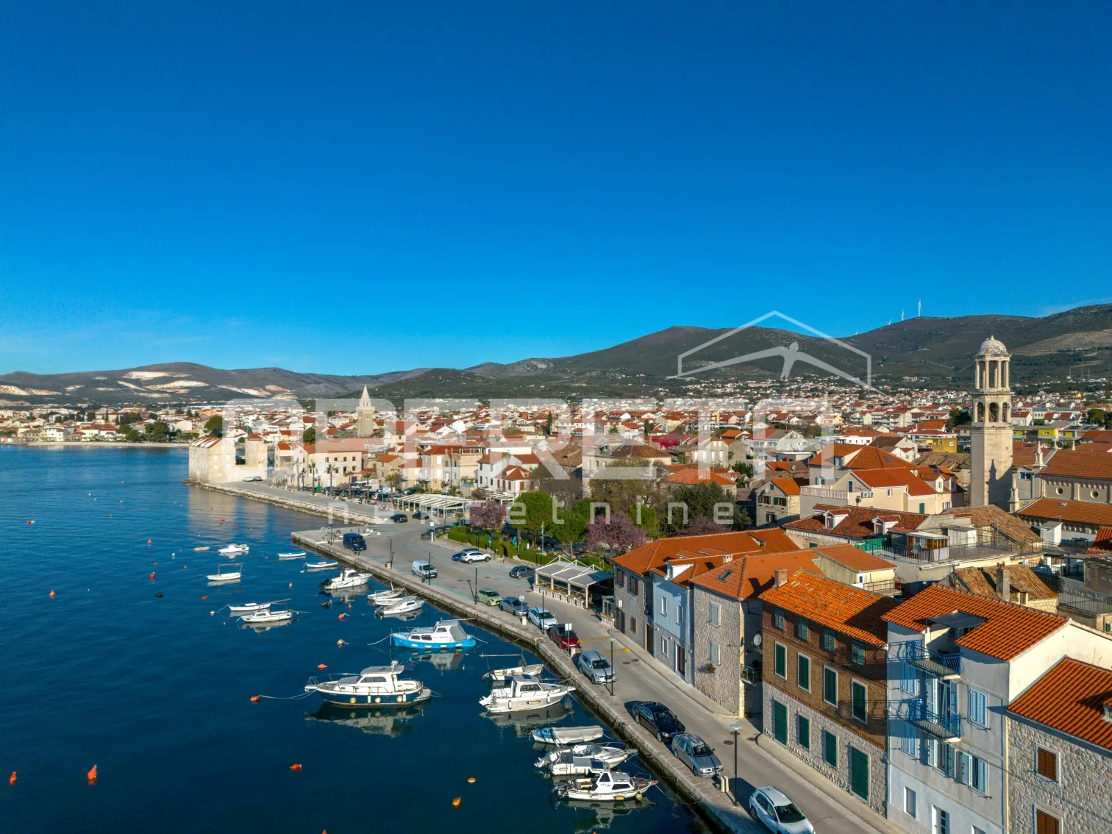 kaštel novi – riva, ekskluzivna kamena kuća s wellnessom - slika 24