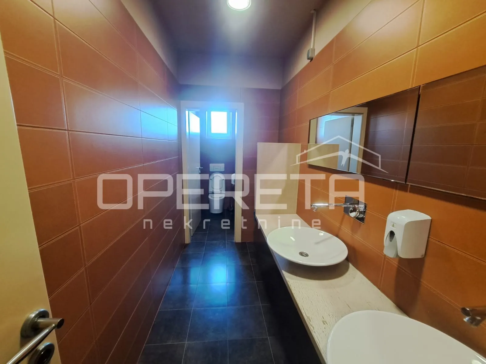 prodaja, poslovna zgrada, rugvica, okunjska ulica, 730m2 - slika 13