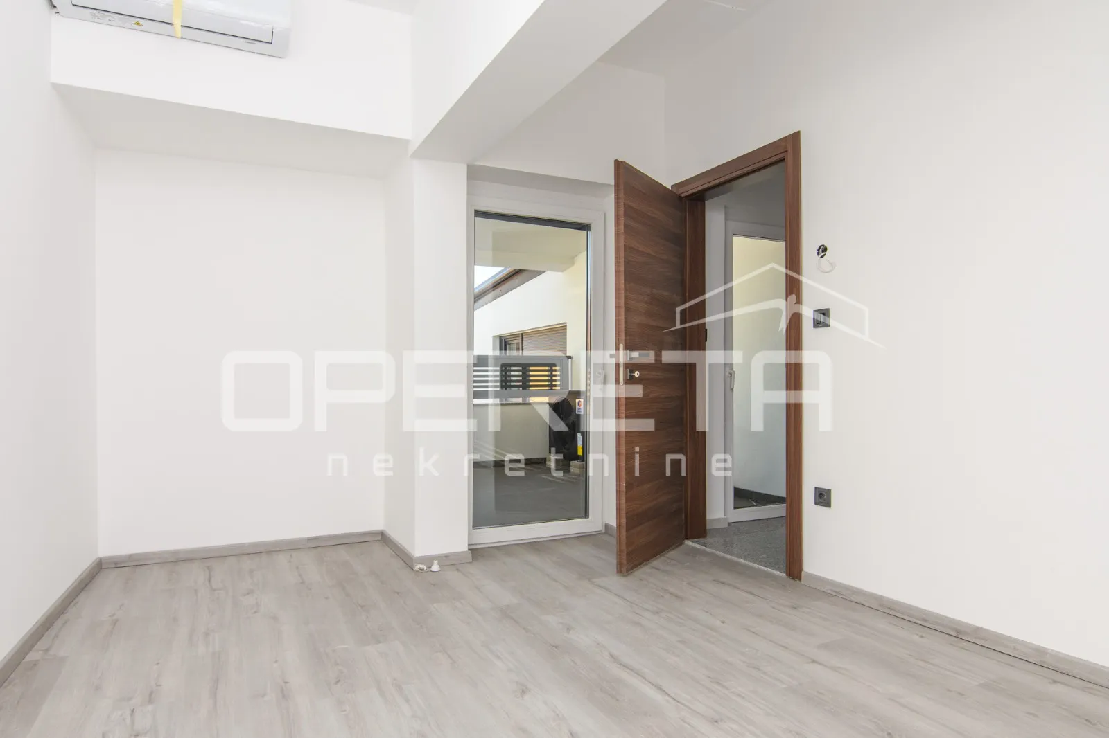 prodaja, stan, srednjaci, drniška, 4s, 80m2 - slika 3