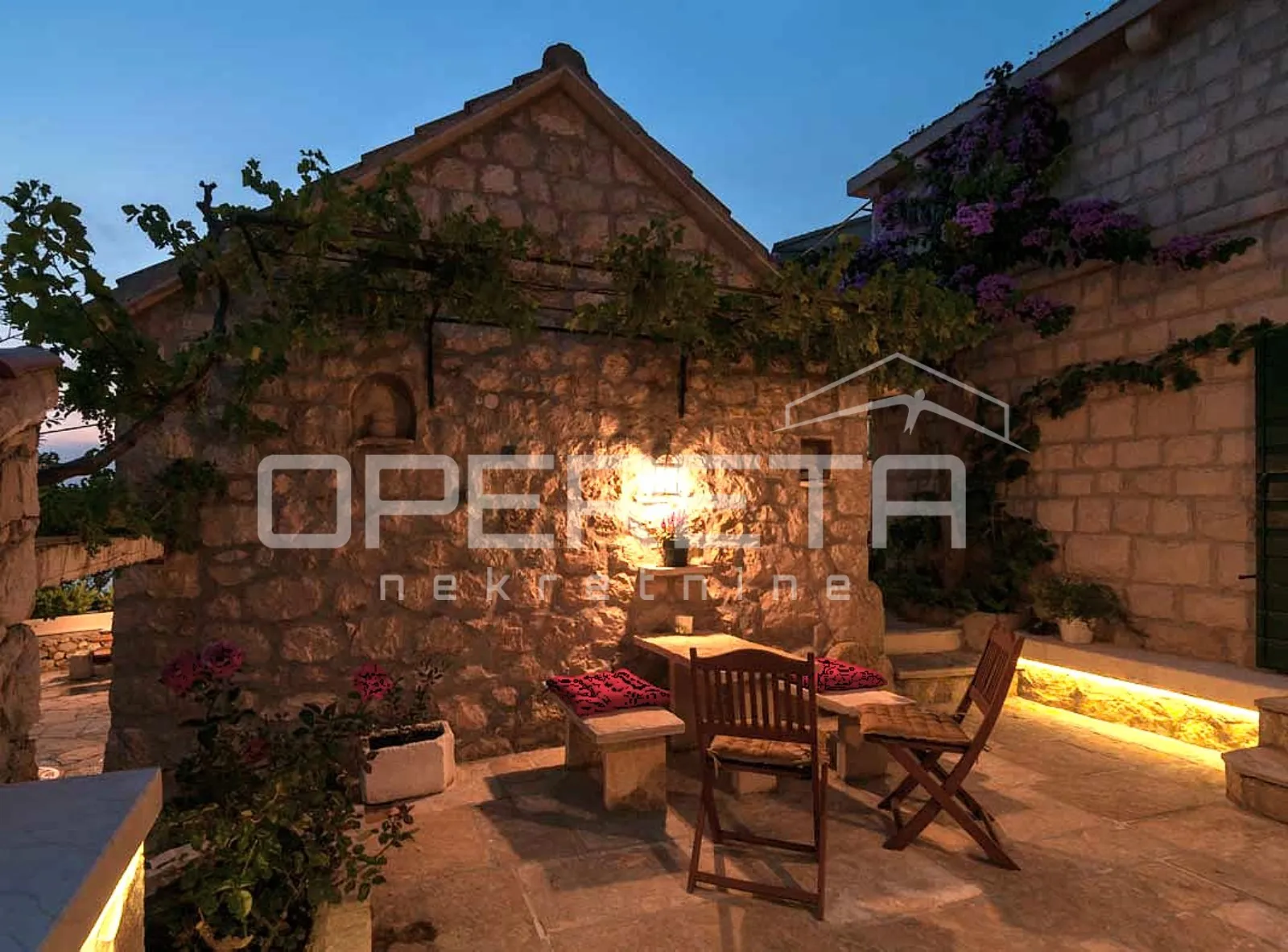 odlična investicija kraj omiša s uhodanim turizmom! - slika 19